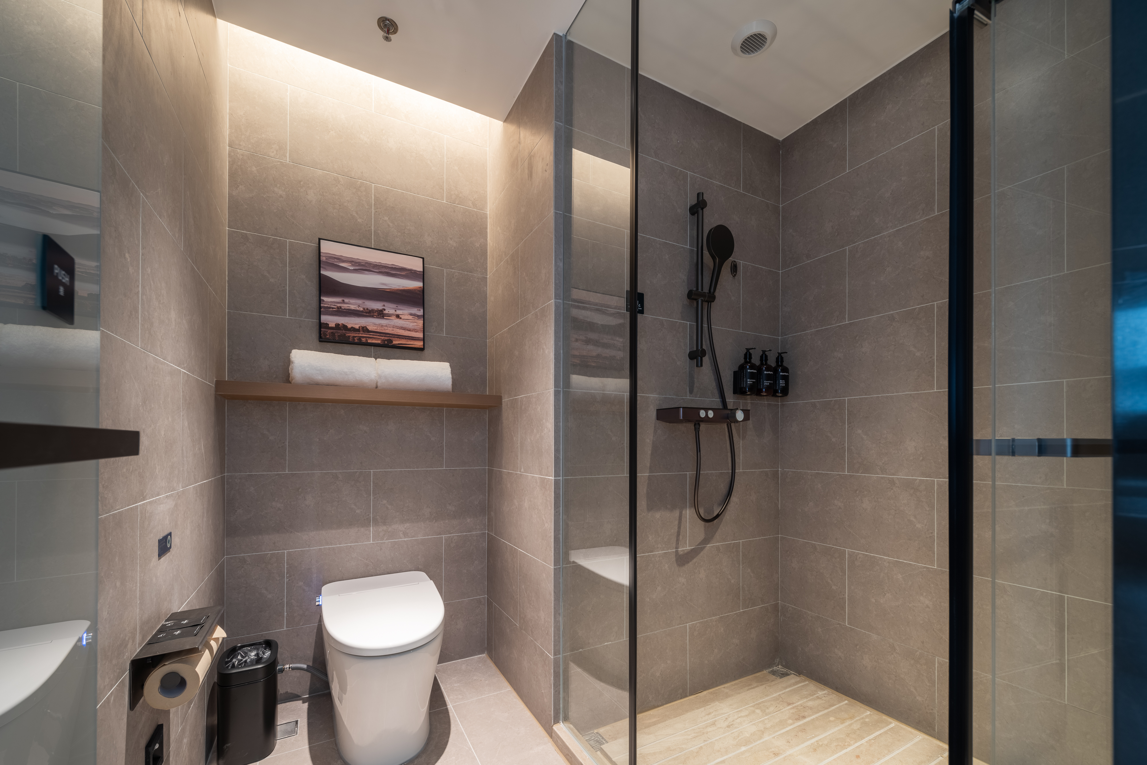 Executive Double Bed Room With Sky View/Xiaodu Smart Control/Smart Toilet/Mobile Screen Casting