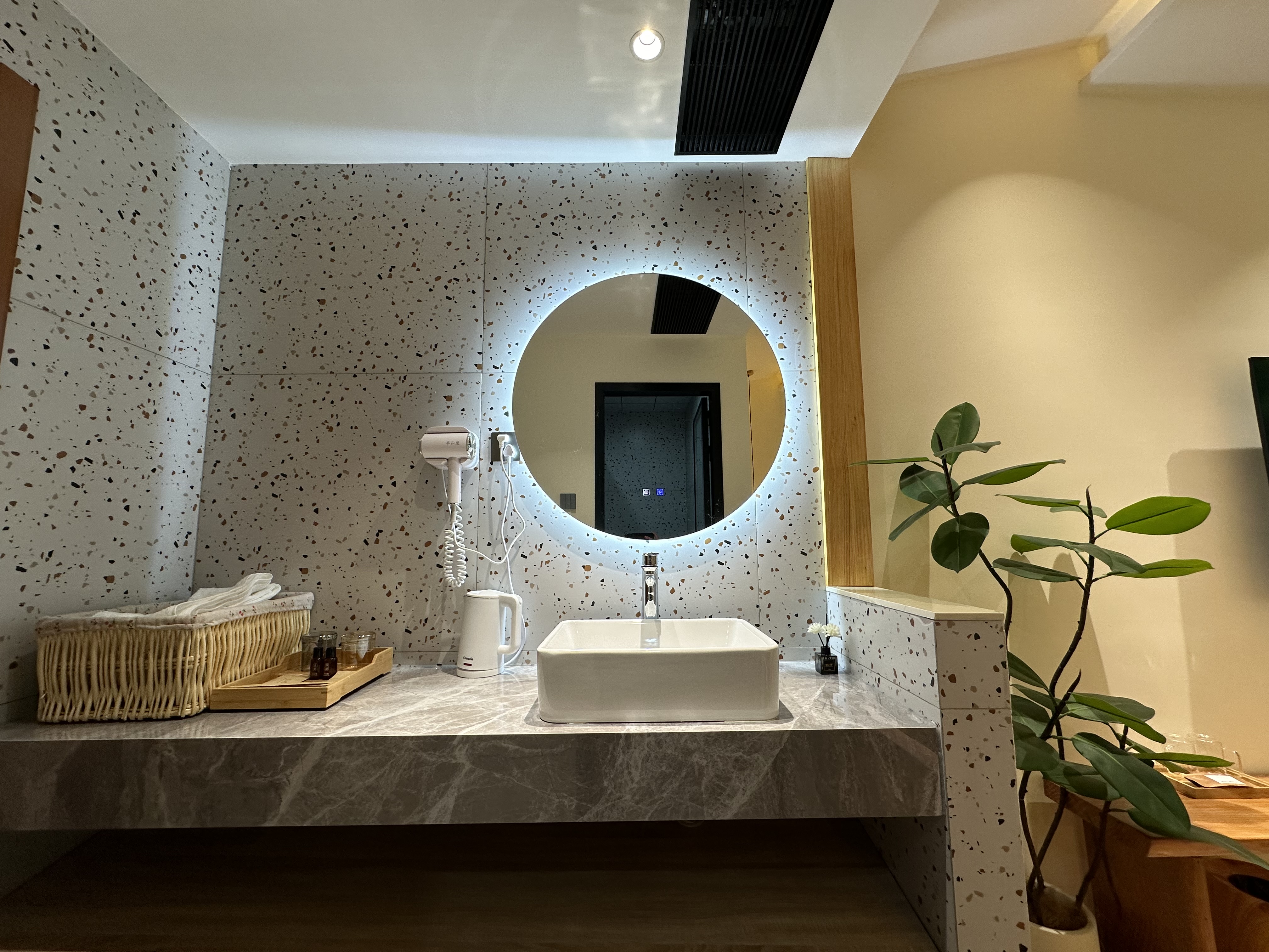 松影·山景大床房