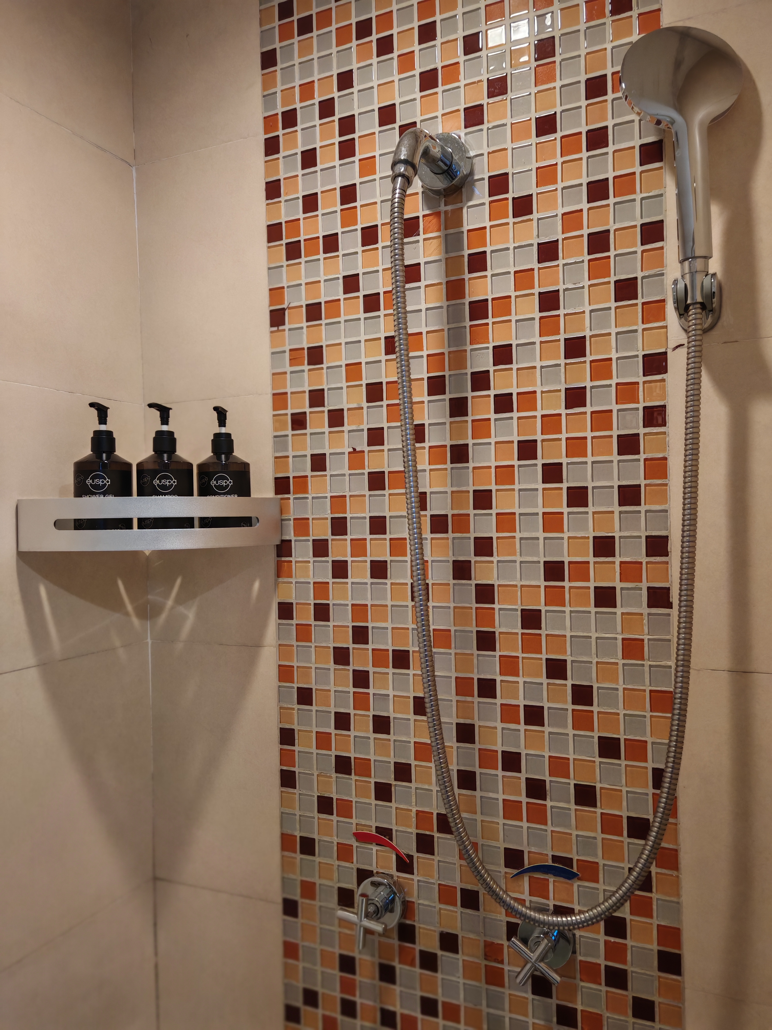 套间（鹅绒床被+小冰箱+空气净化器）