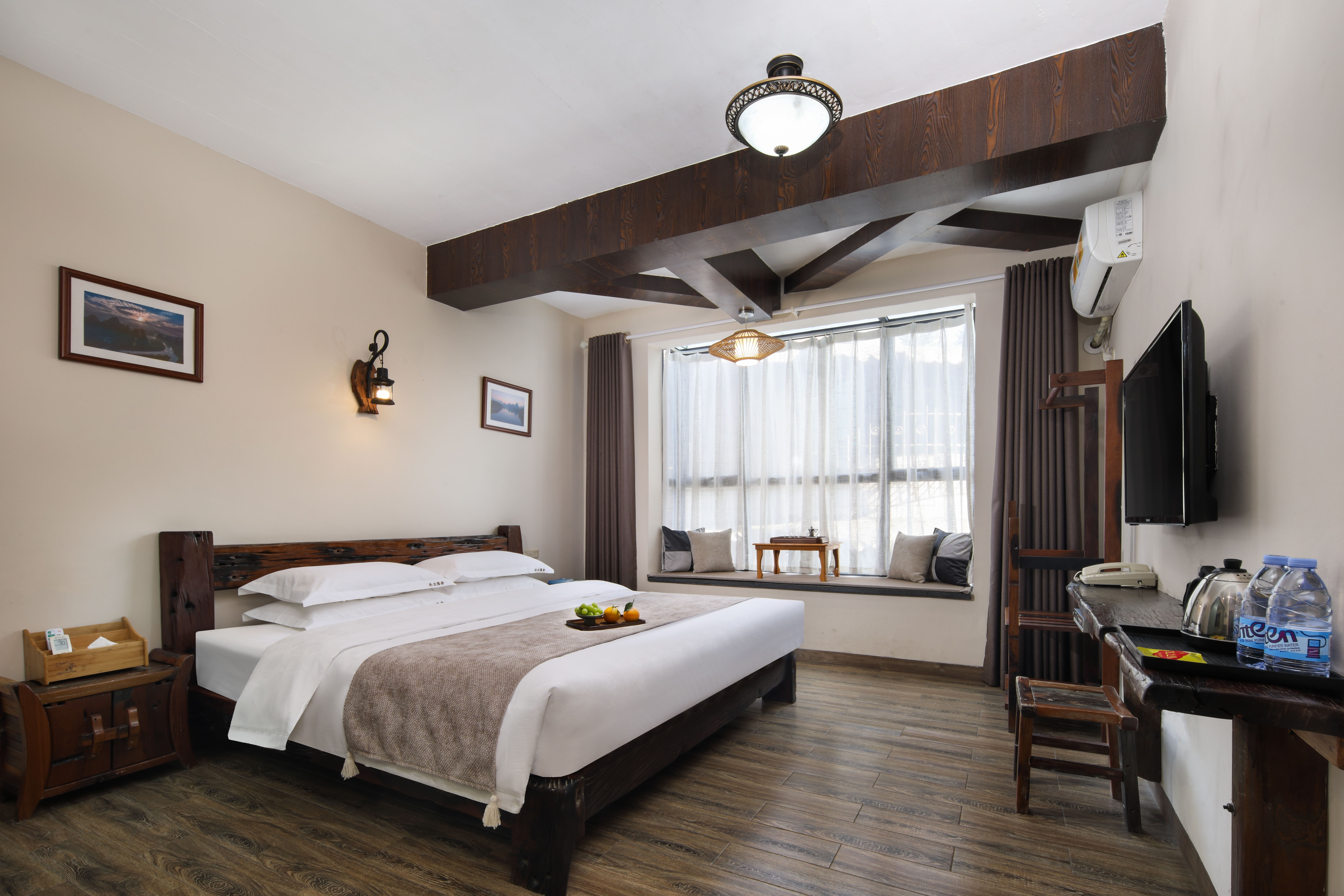 翻滚自由||至尊超大床房+清新·畅睡