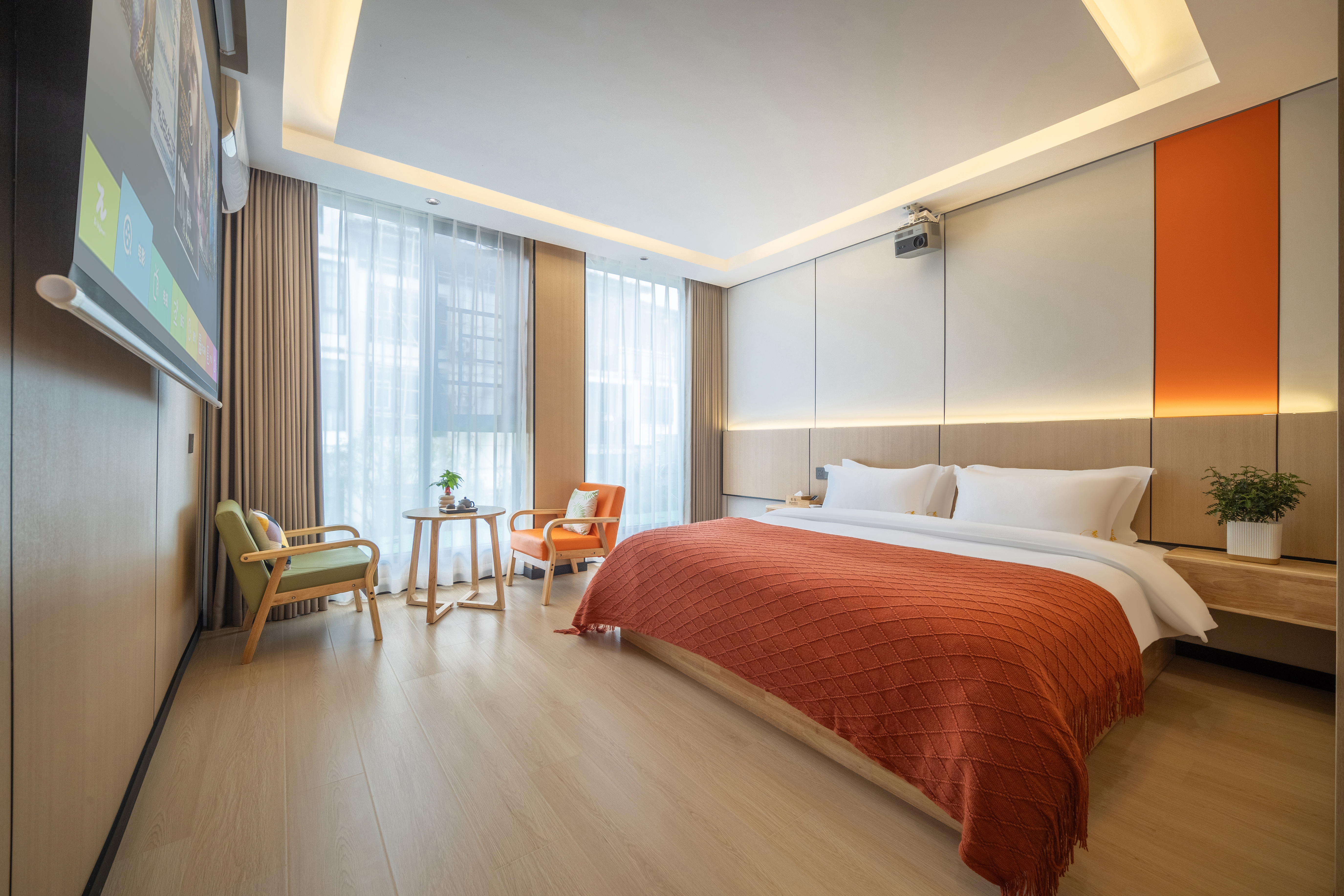 Zhi Yi Double Bed Room With High-End Latex Mattress + Smart Toilet + 84-Inch Projector Av