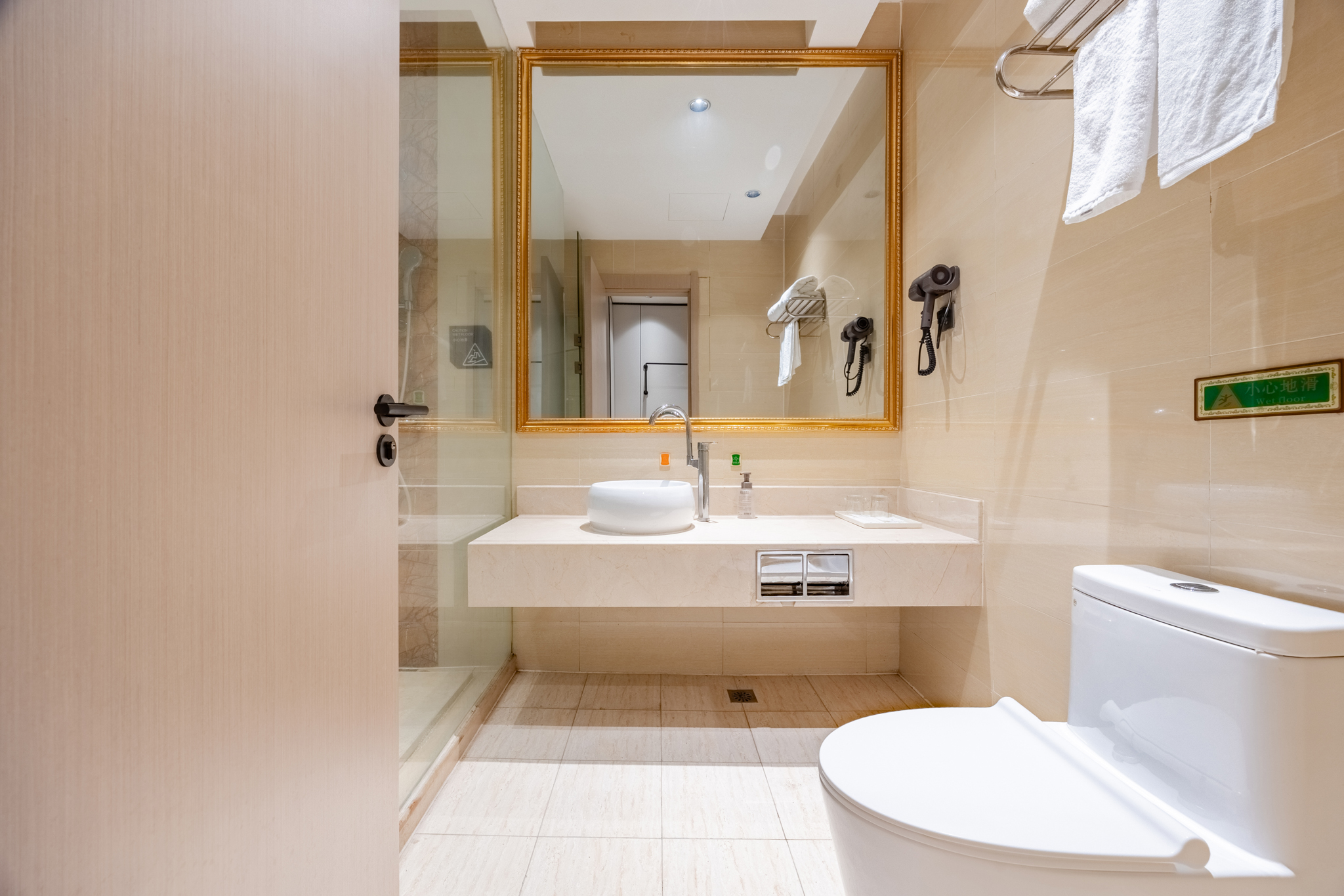 棋牌房【55寸投屏电视+舒睡床品】