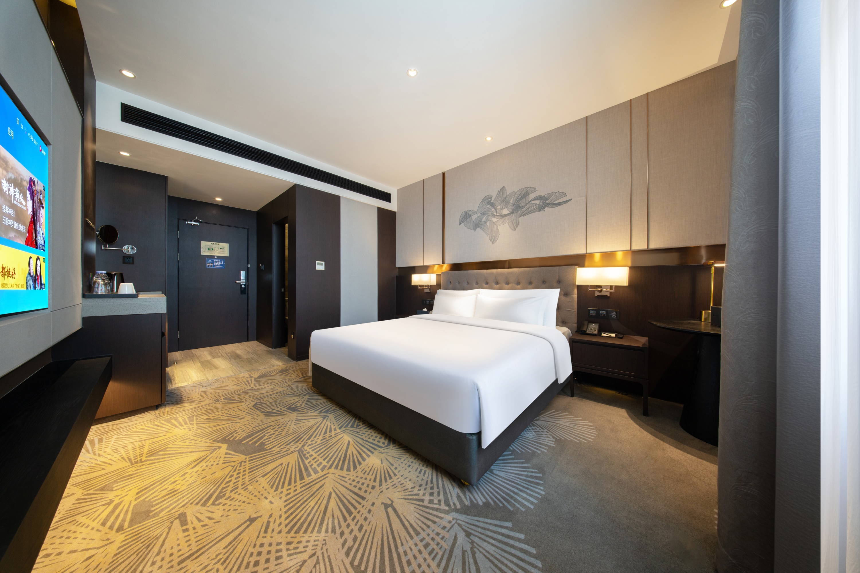 Privilege Queen Room