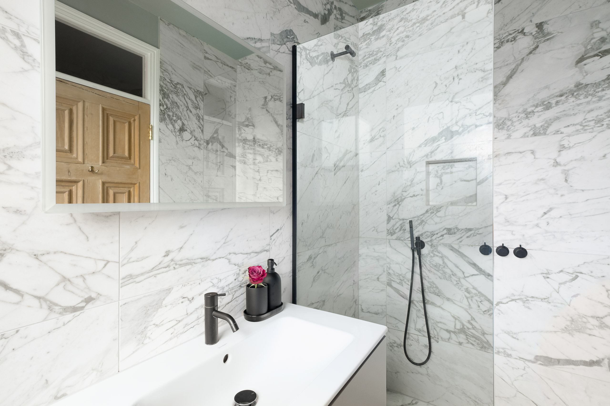 私人四卧室小屋