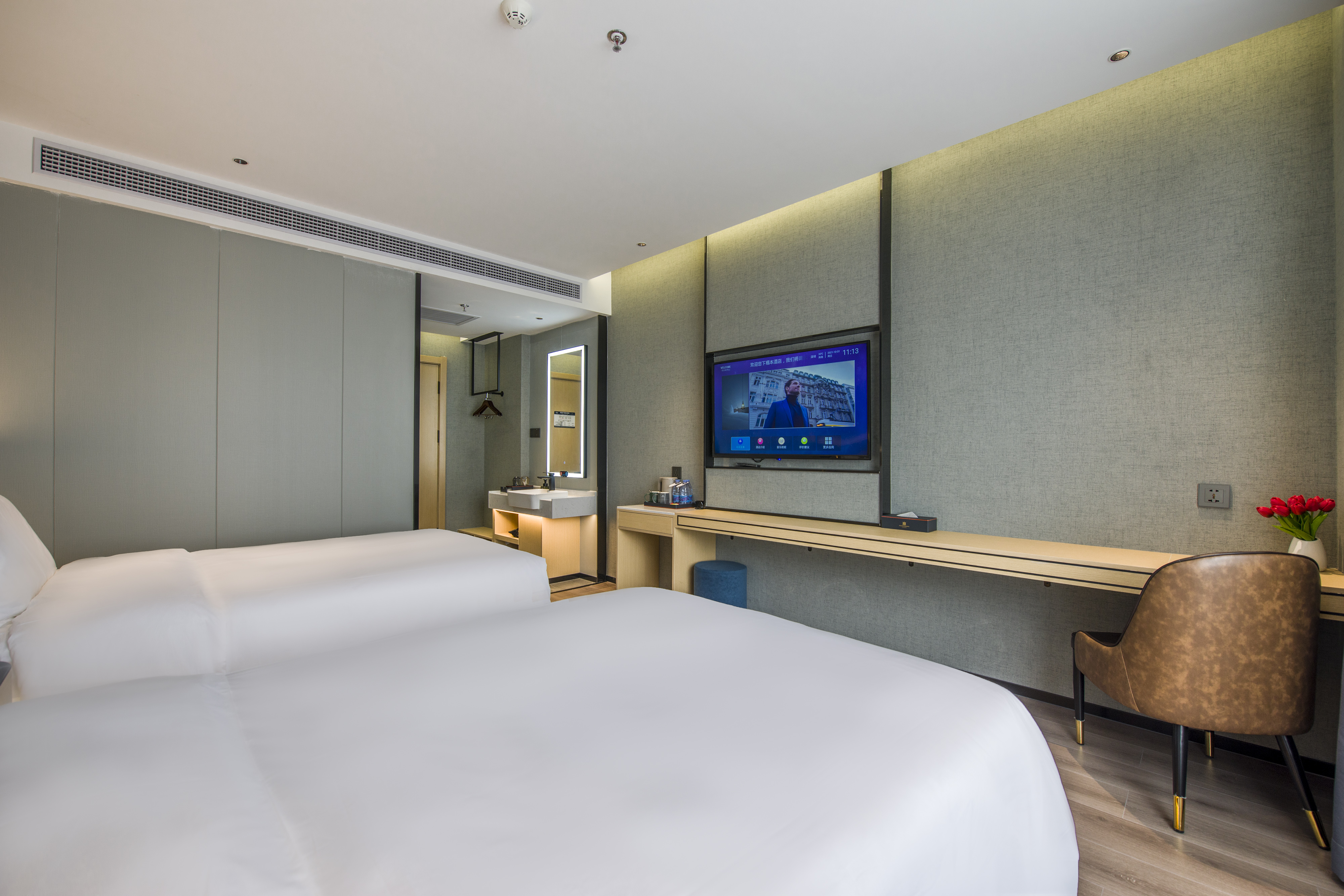 无忧 | 高级双床房（顾家家居静音舒眠乳胶床垫+0压轻柔鹅绒被+80S悦眠亲肤布草+恒温智能马桶）