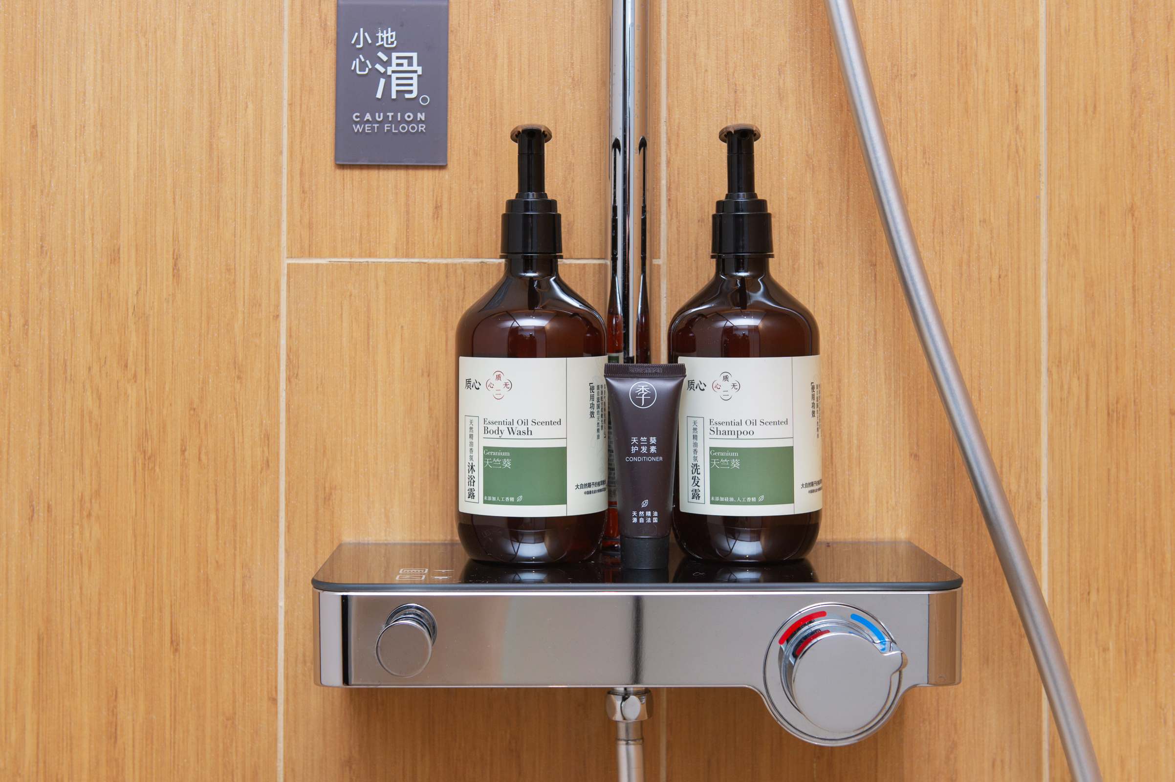 高级双床房【木香茶韵 ·禅意空间 ·零压好眠】