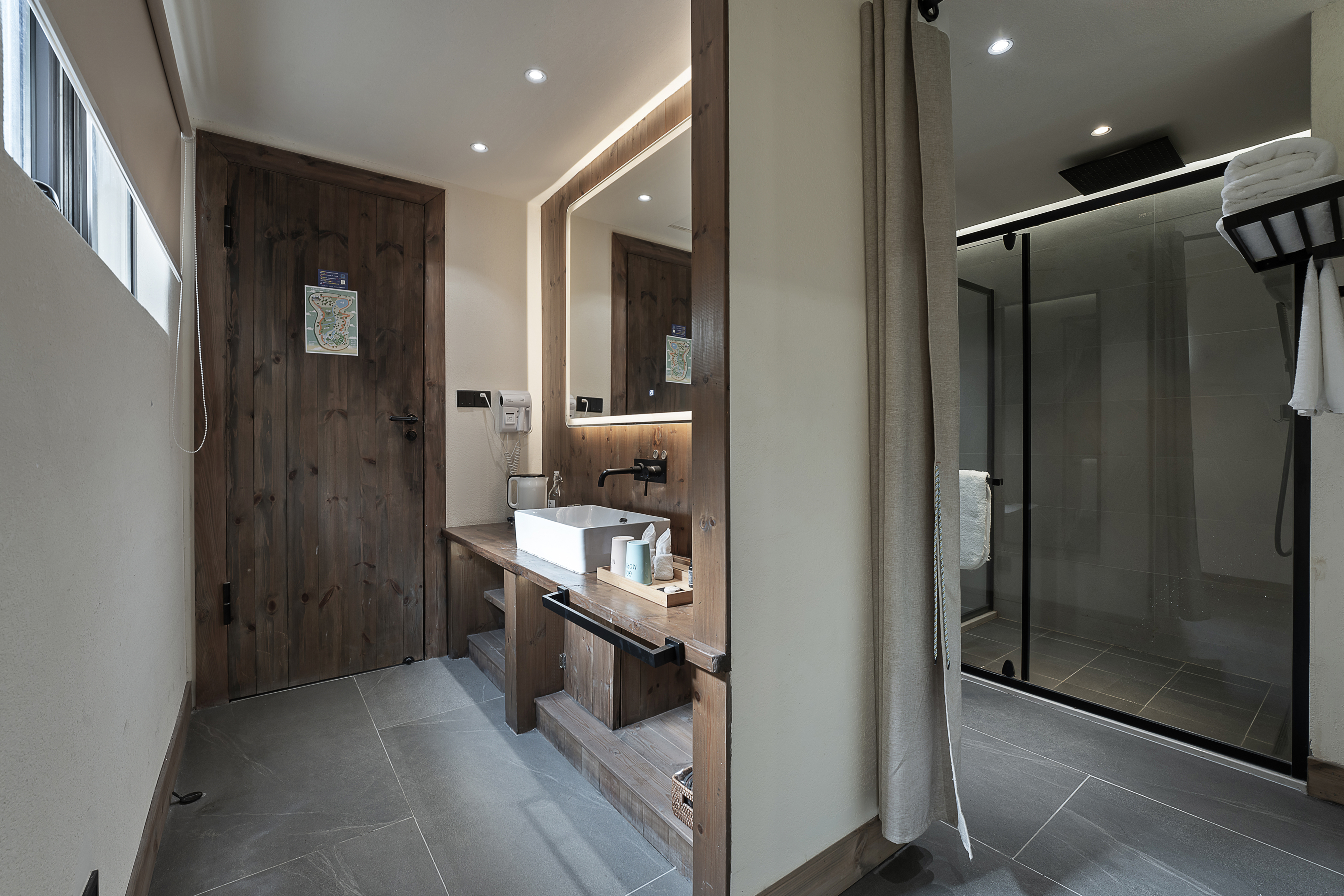 全景阳台大套房（地暖+全景阳台+按摩浴缸+私人茶榻）