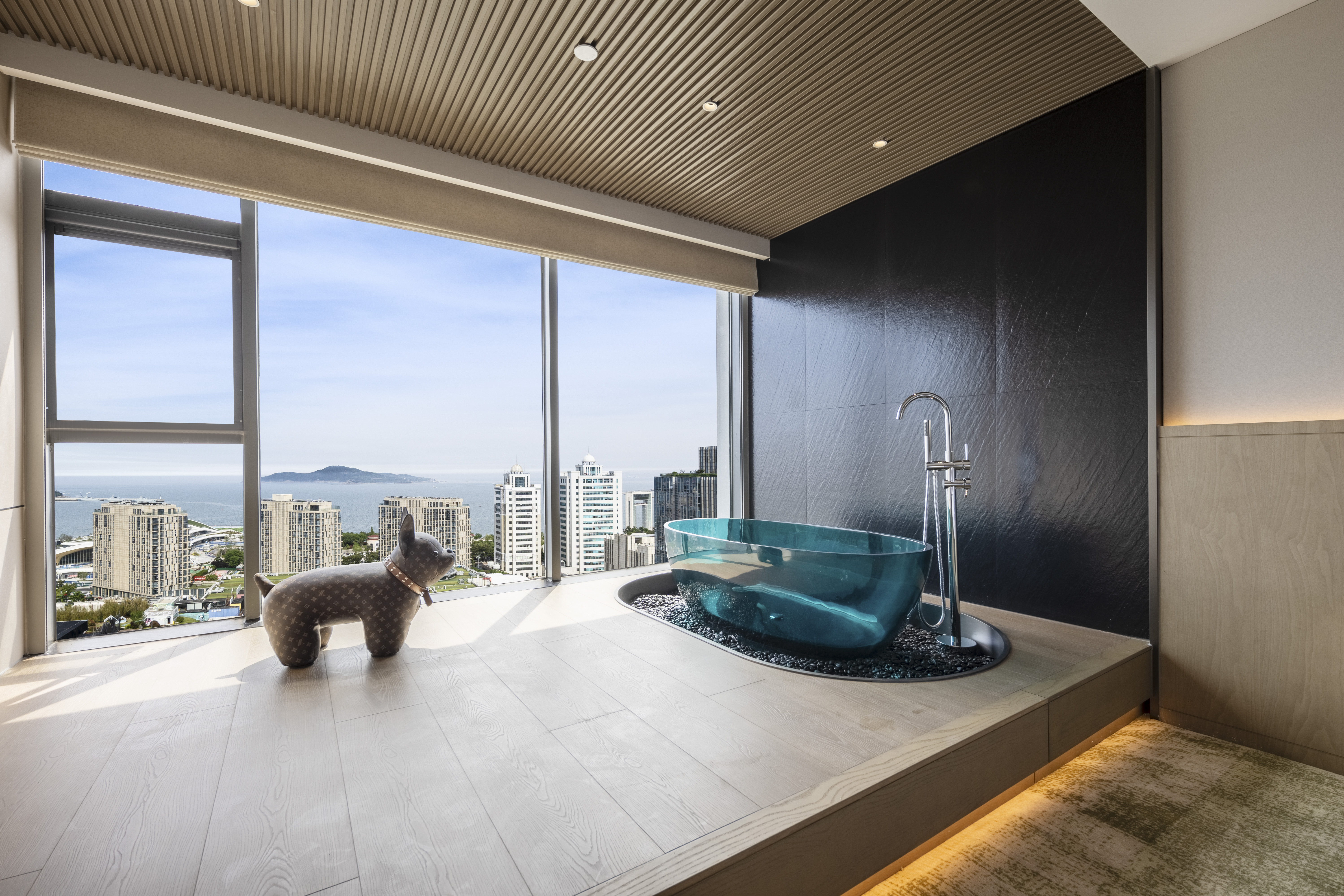 豪华海景大床房（语音智控+零压床垫+特色浴缸）