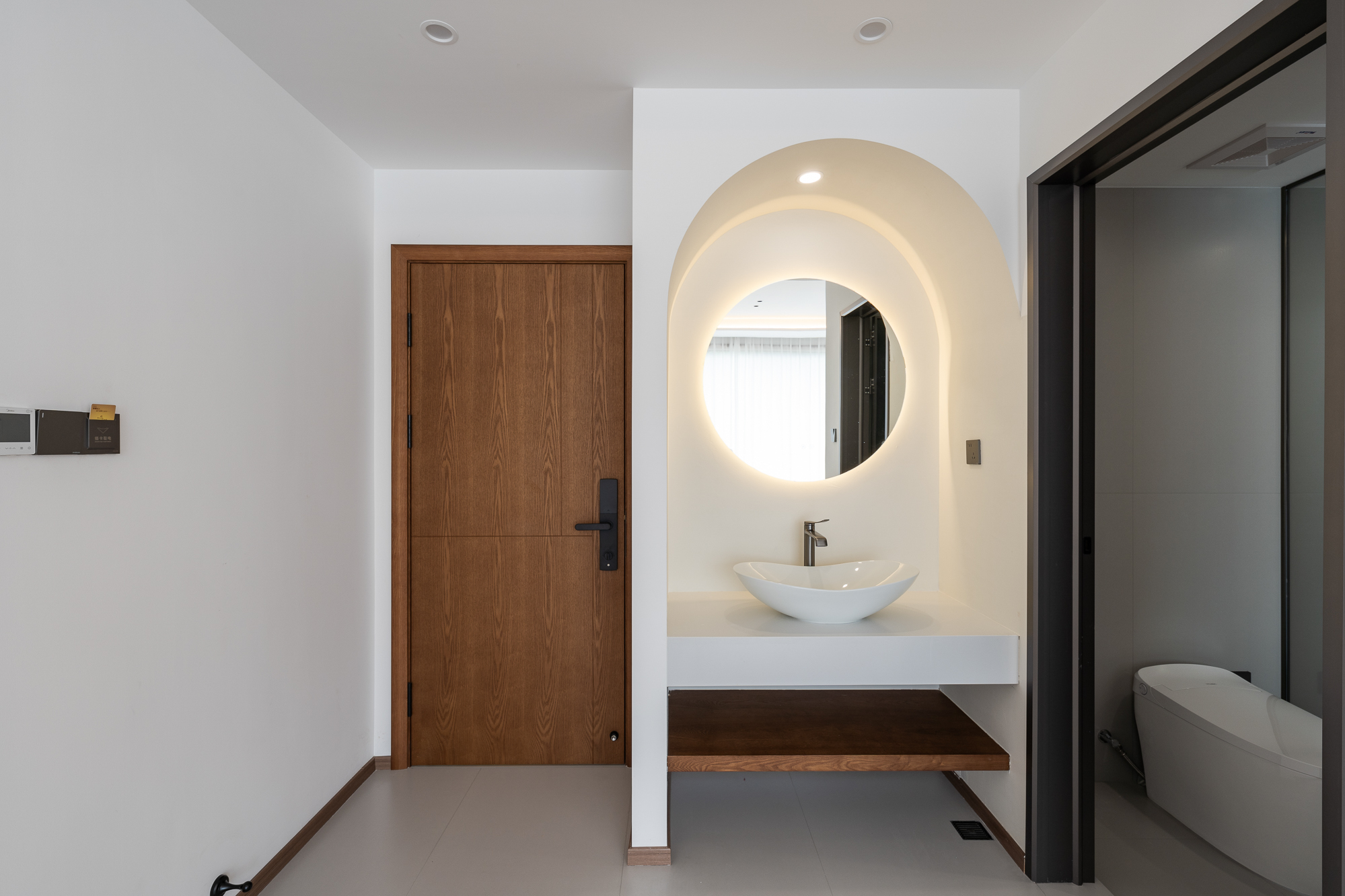 Smart Room - Mountain-View (2 Beds) (Window)