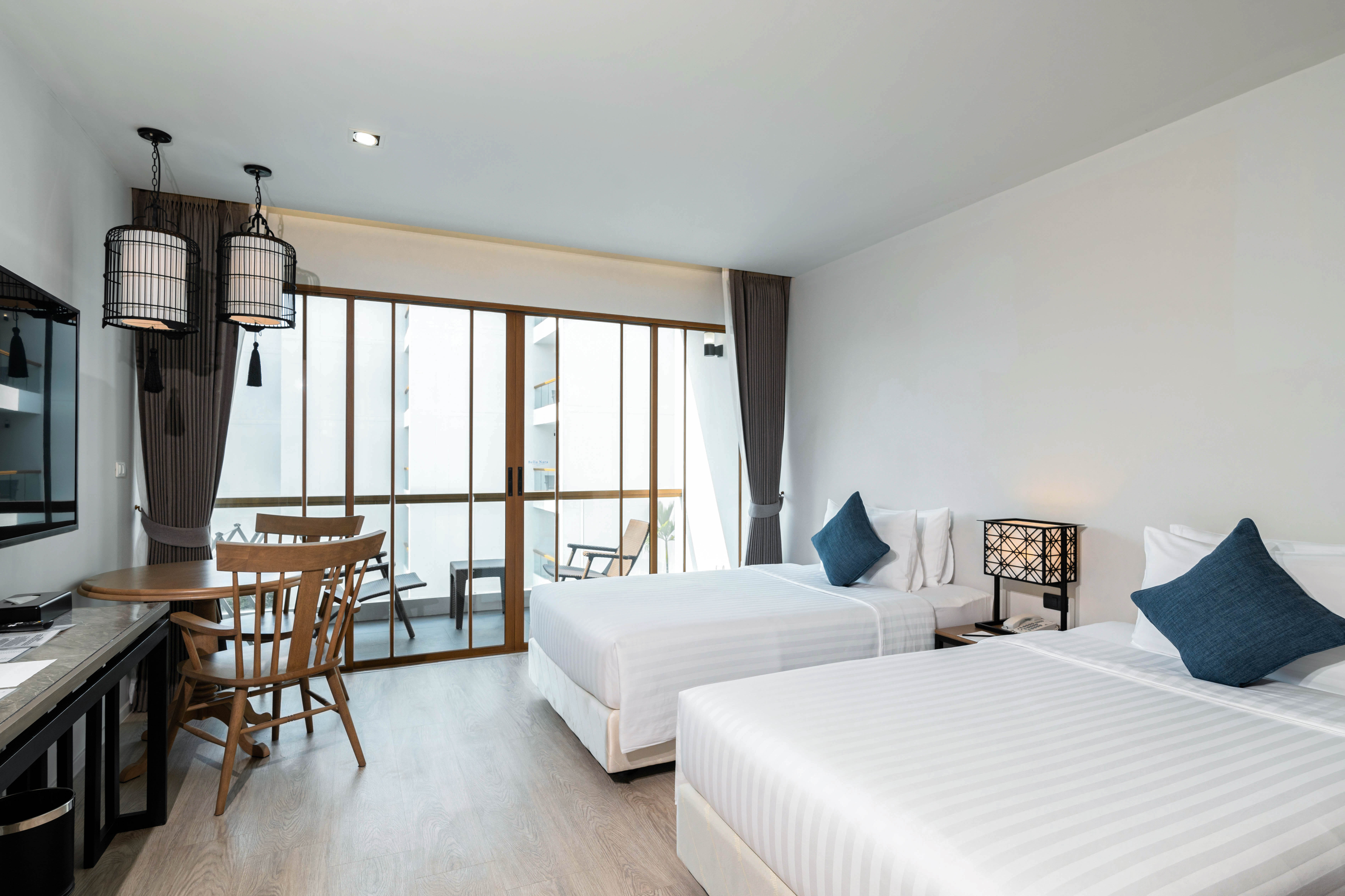 豪華池景雙床房