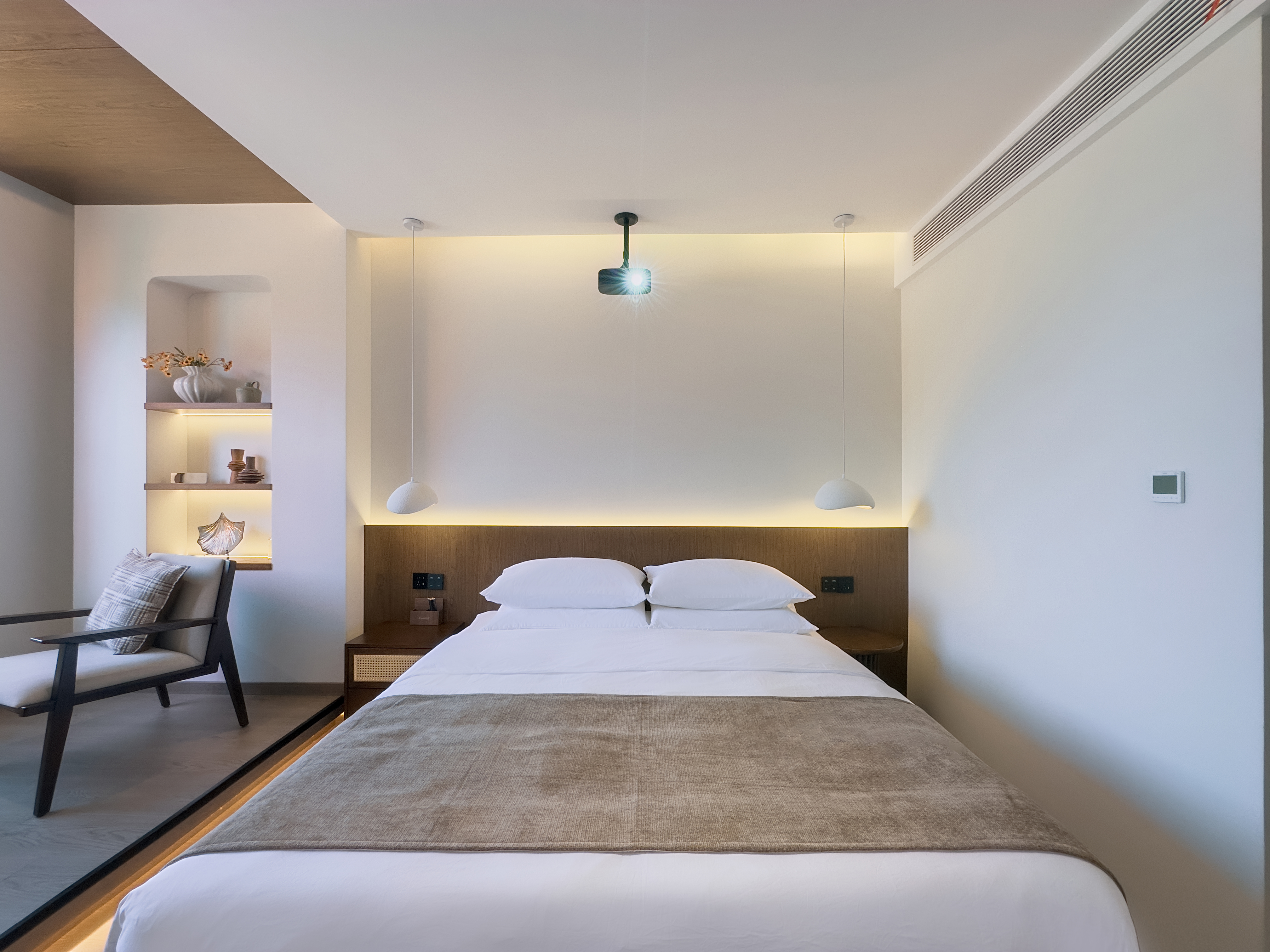 秋寨?【轻奢大床房】全屋智能、高清投影、中式榻榻米