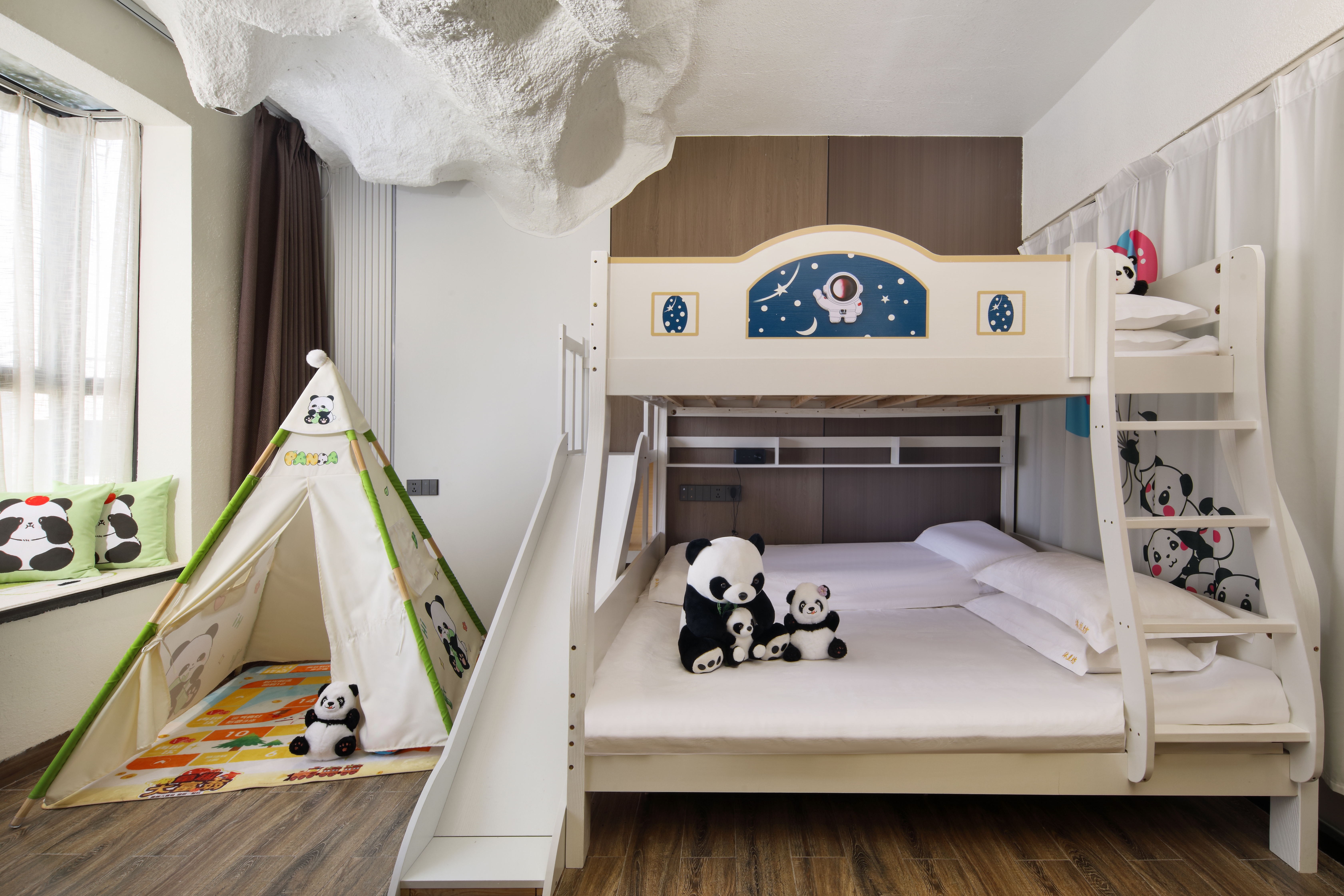 童趣奇缘||亲子滑梯星空房+欢乐上下铺+小童小帐篷