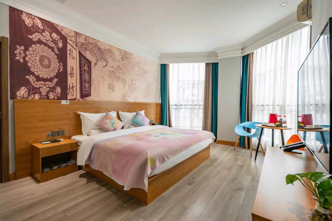 Deluxe Family Friendly Suite