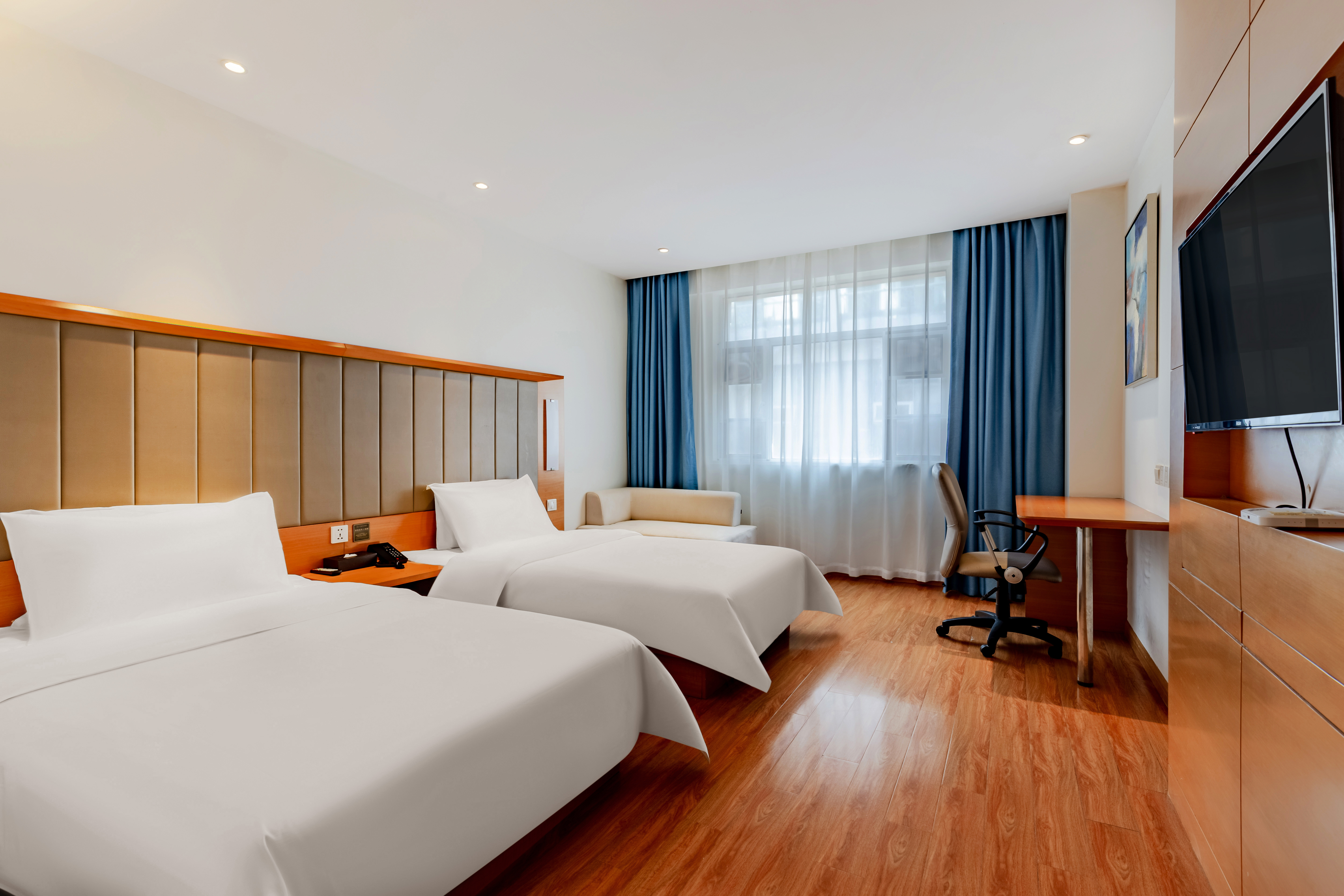 Business Room (2 beds)