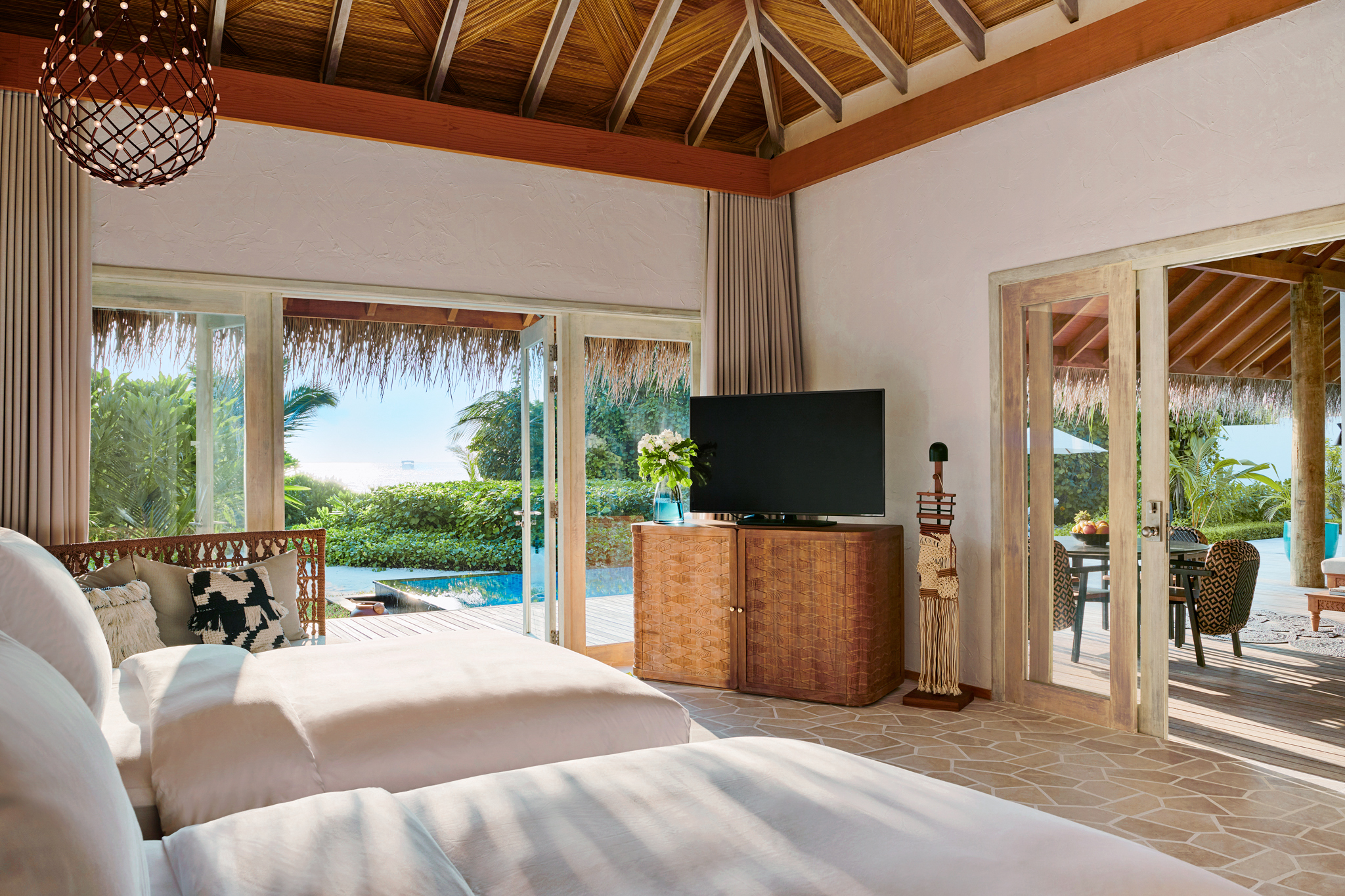 海滩日落三卧室别墅 - 带泳池