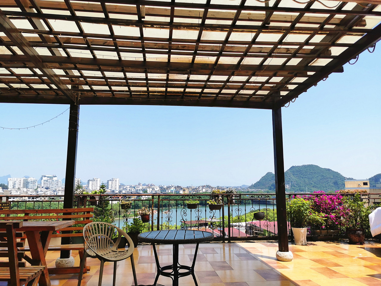 晨曦初露||休闲露台观景+四口之家+一线漓江美景