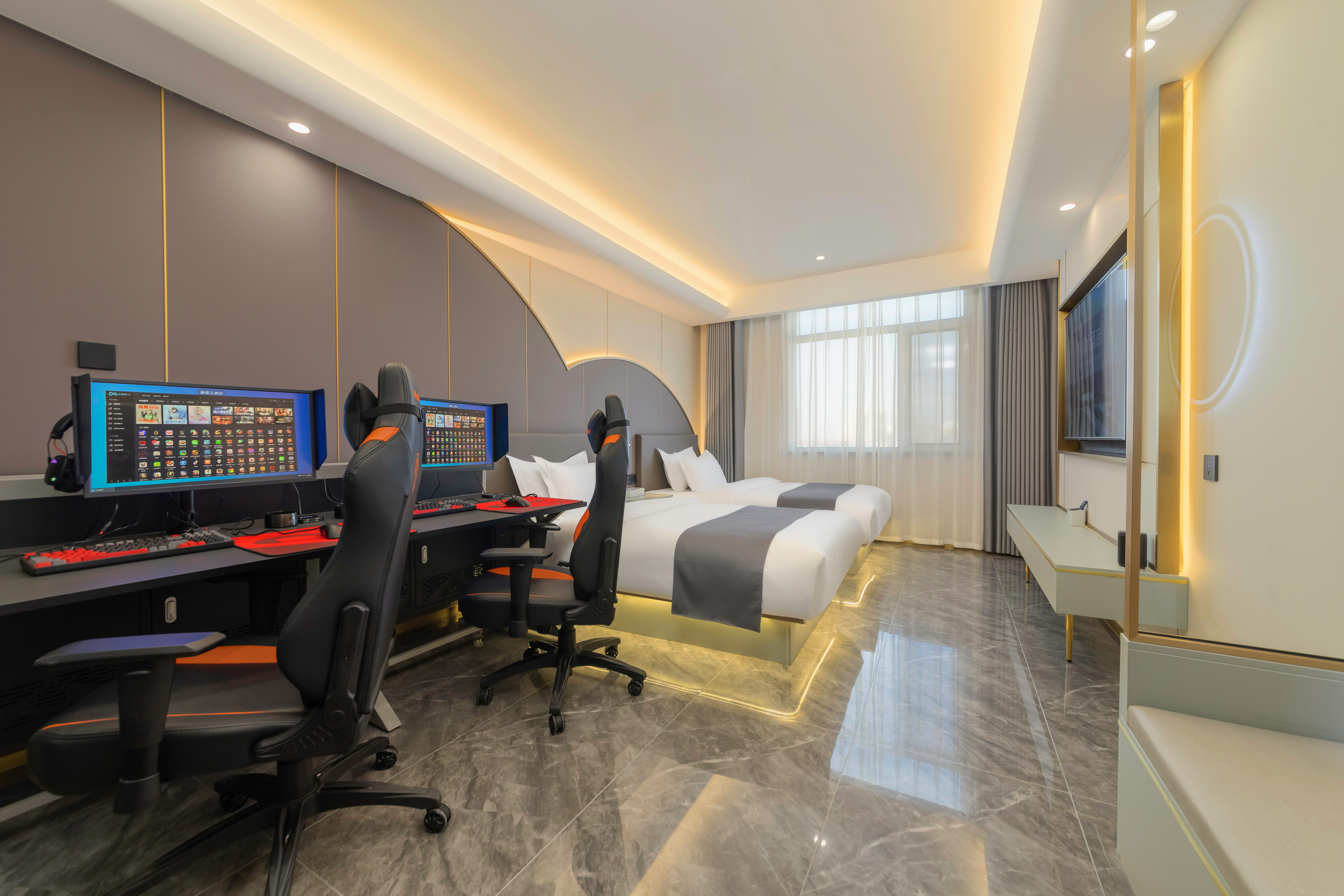 頂配暢玩.電競雙床房[4070ti-卓威360hz-i713700kf-智能客控]