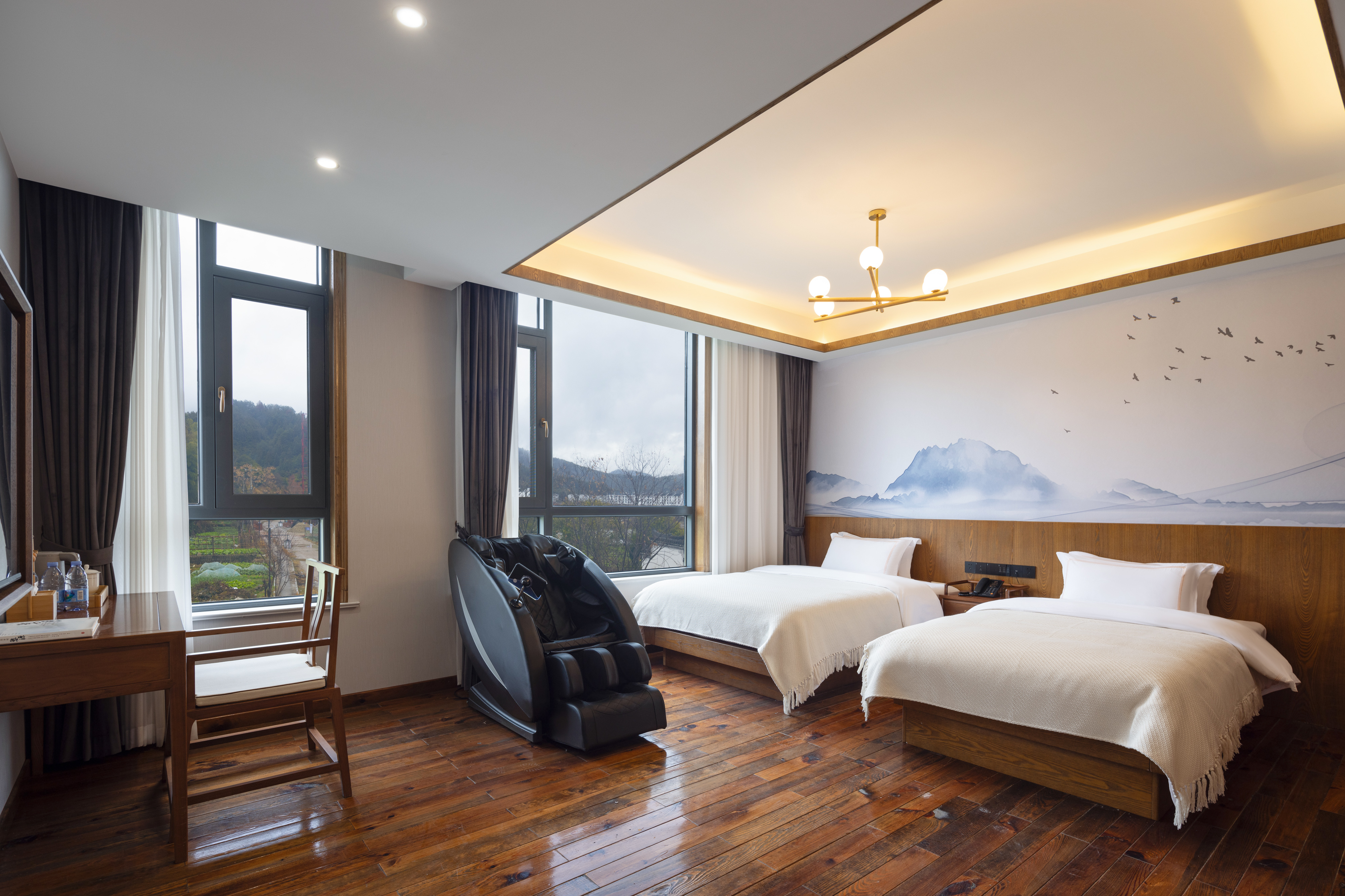 2-bed Room With Mountain View