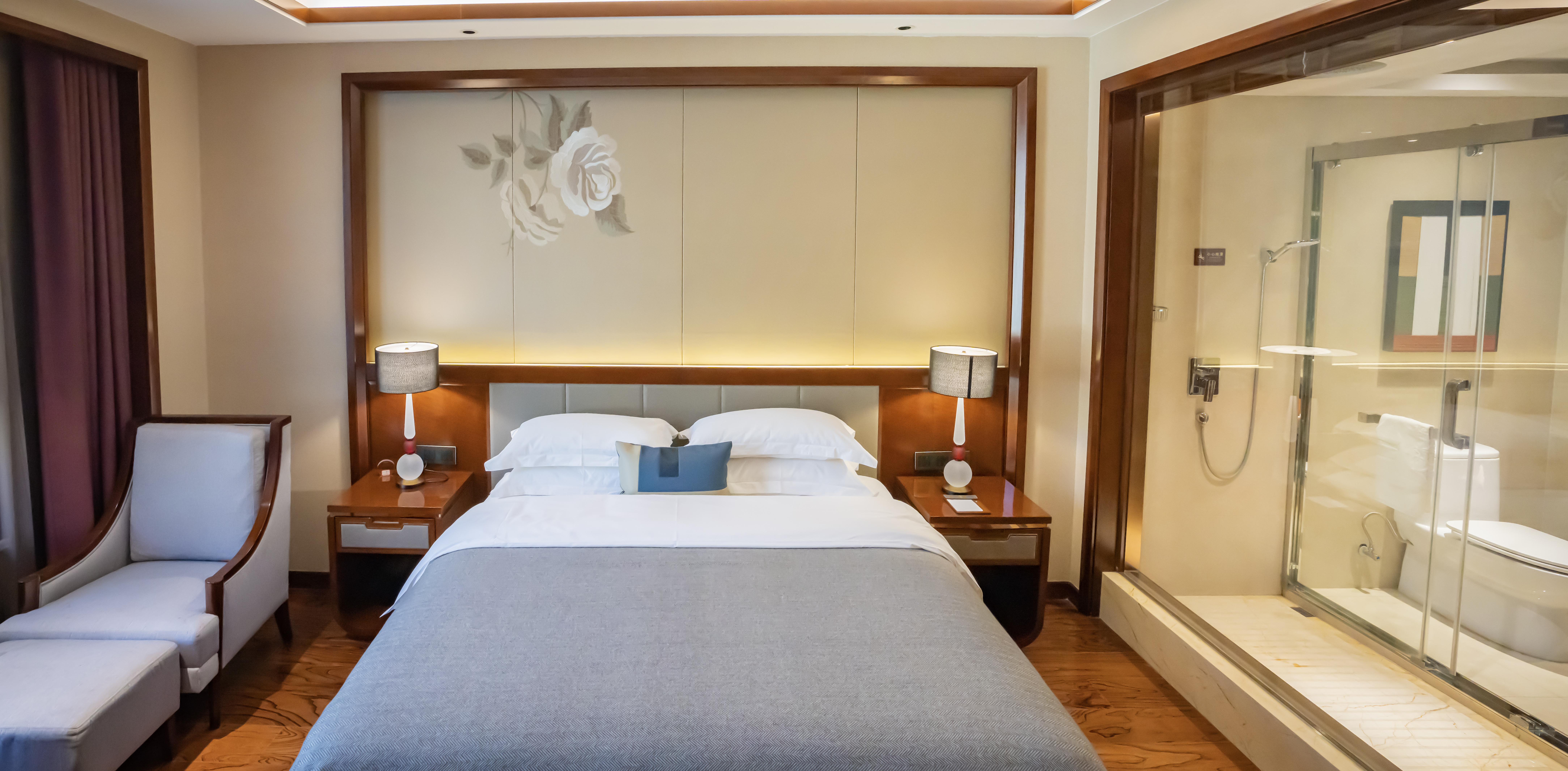 中式豪华大床房