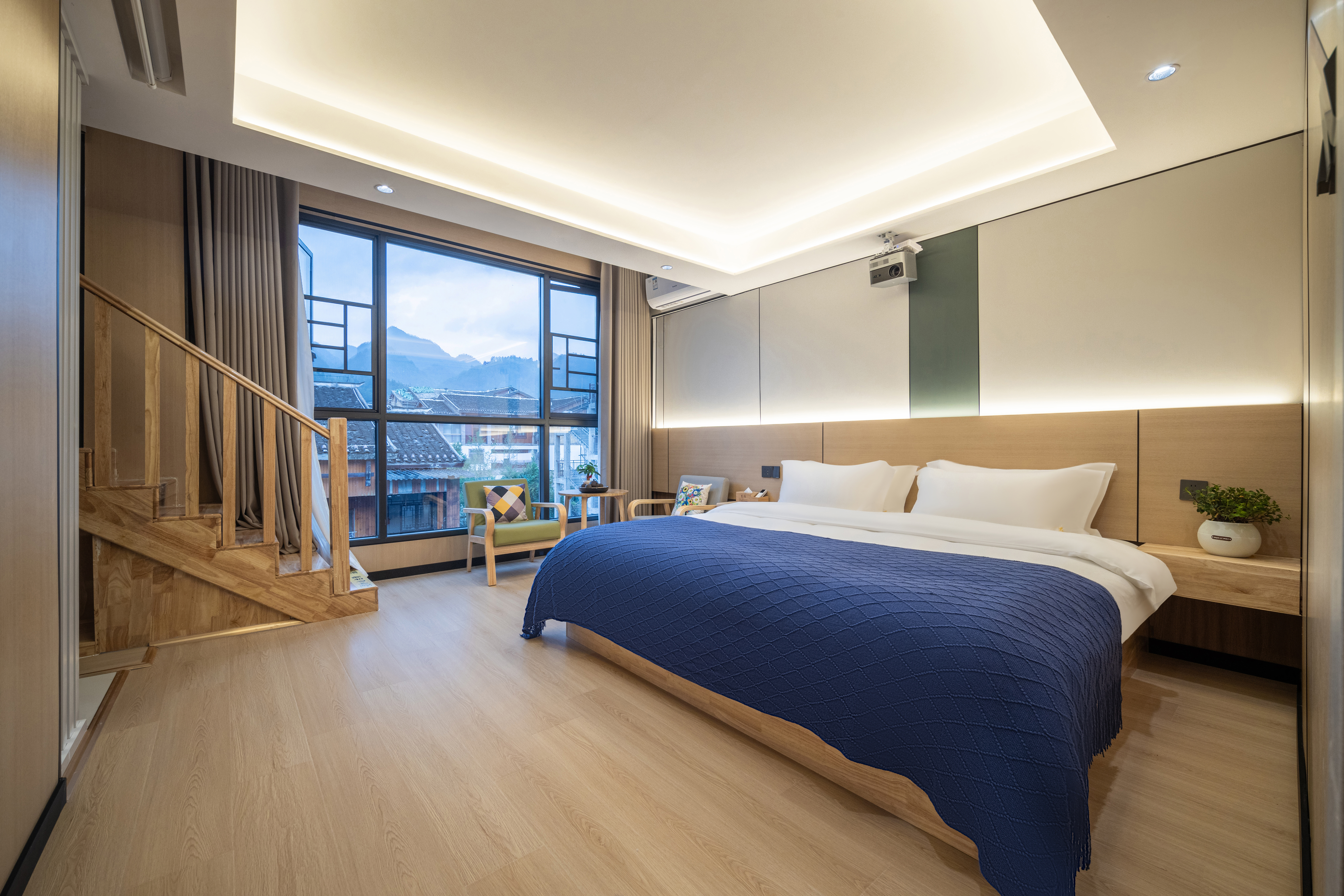 Cloud Shadow Duplex Family Room (Two-Bedroom Two-Bathroom + High-End Latex Mattress + Smart Toilet + 84-Inch Projector Av)