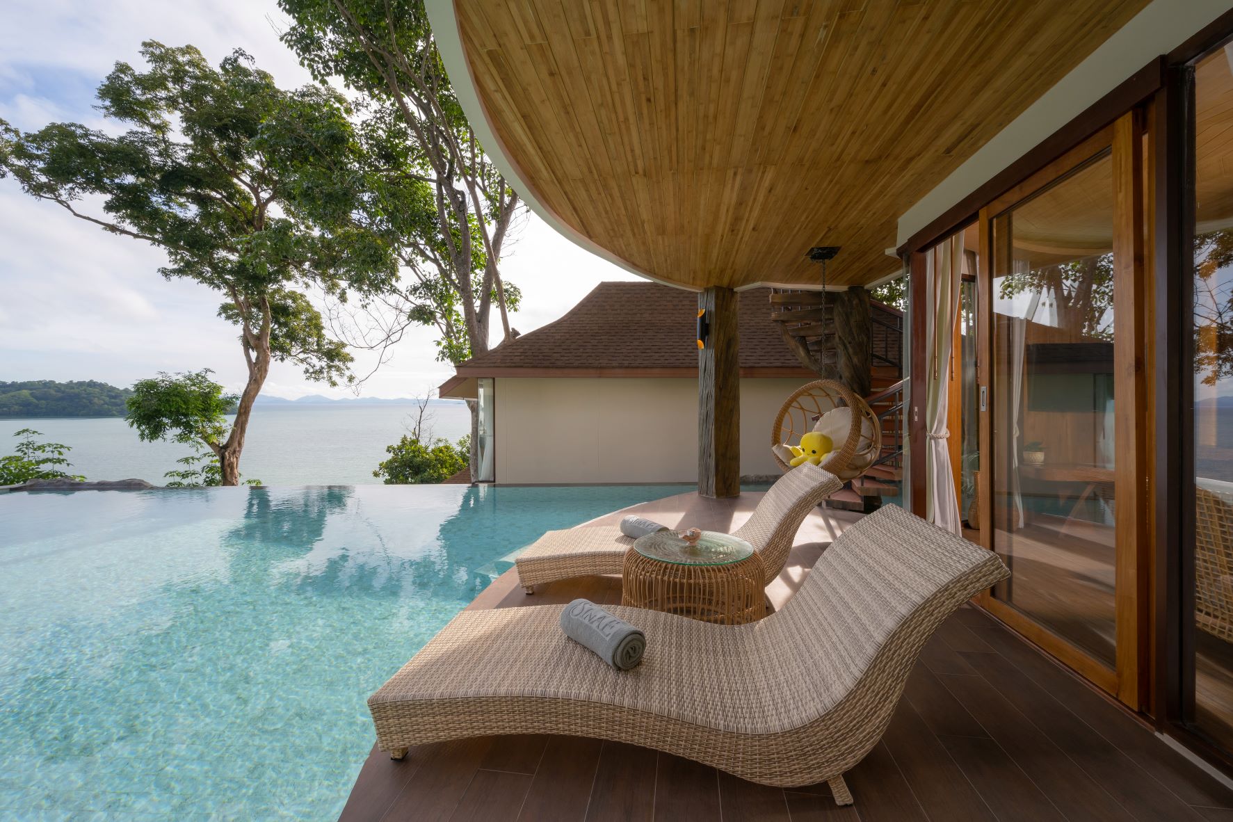 複式泳池別墅 B