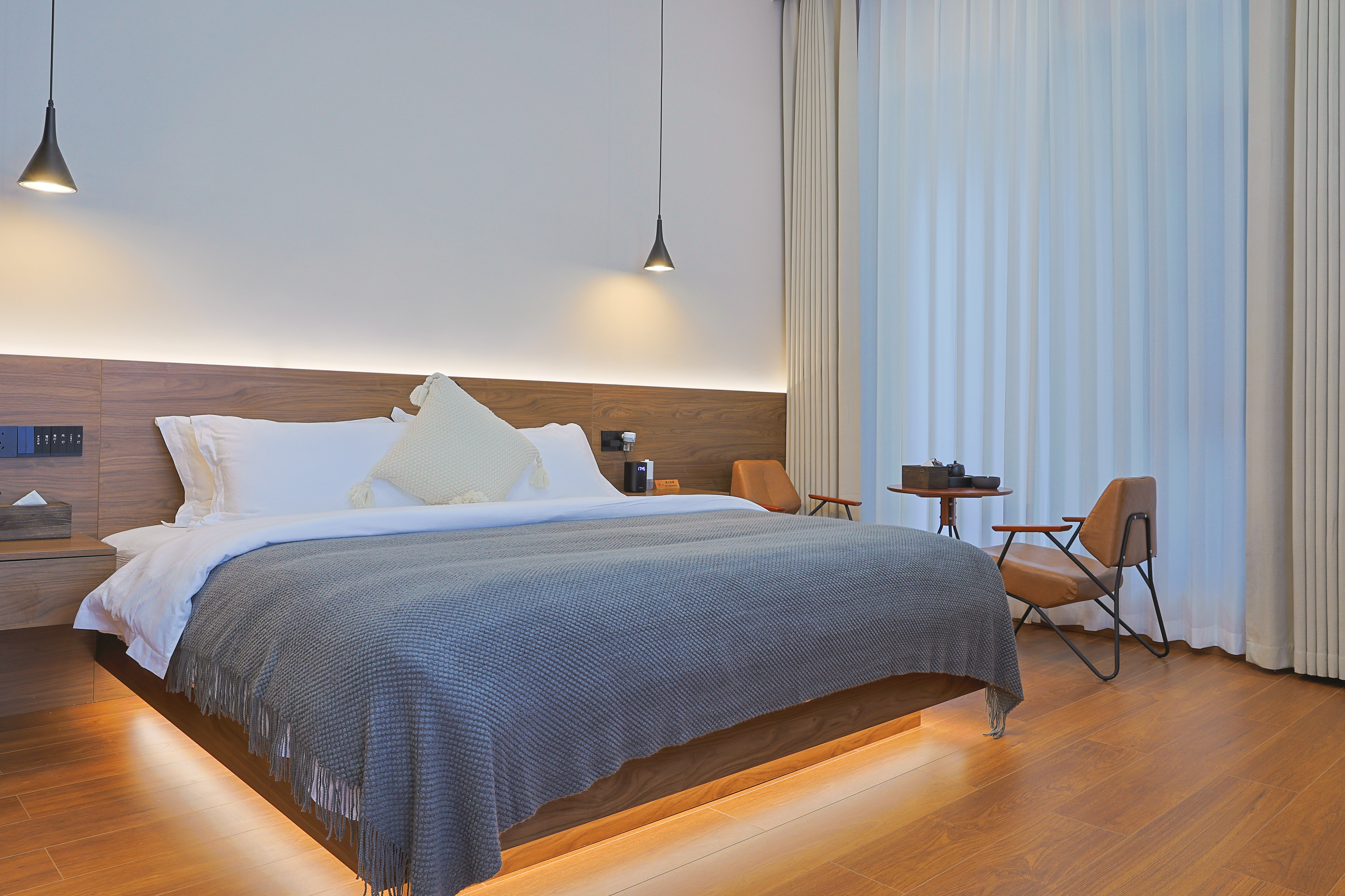 安之·荷度·温泉泡池大床房『小冰箱·壁炉·自动窗帘·原木家俱·庭院美景』