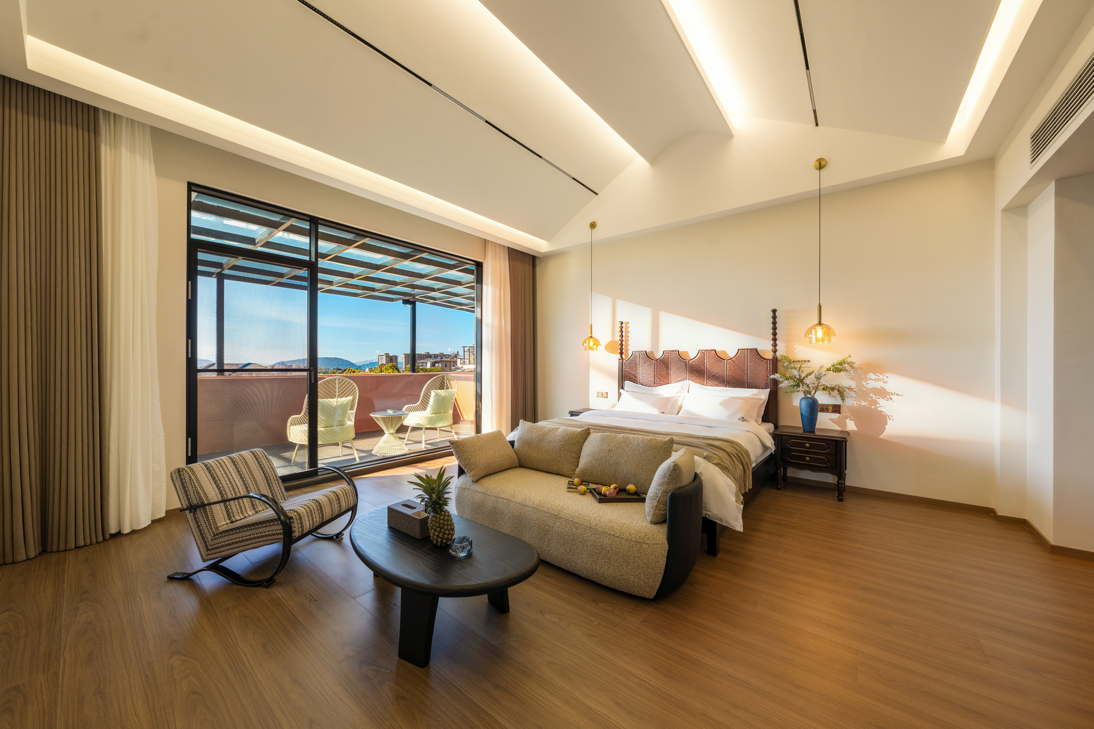 【拾全·私享阳台双卧家庭房】澜光浴池|山语静眠〉