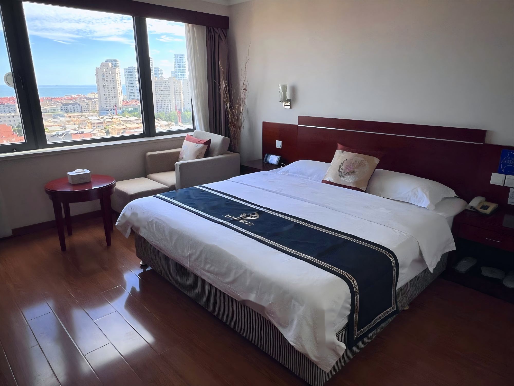 3D易眠海景大床房（智能离子助眠床垫、净化增氧机）