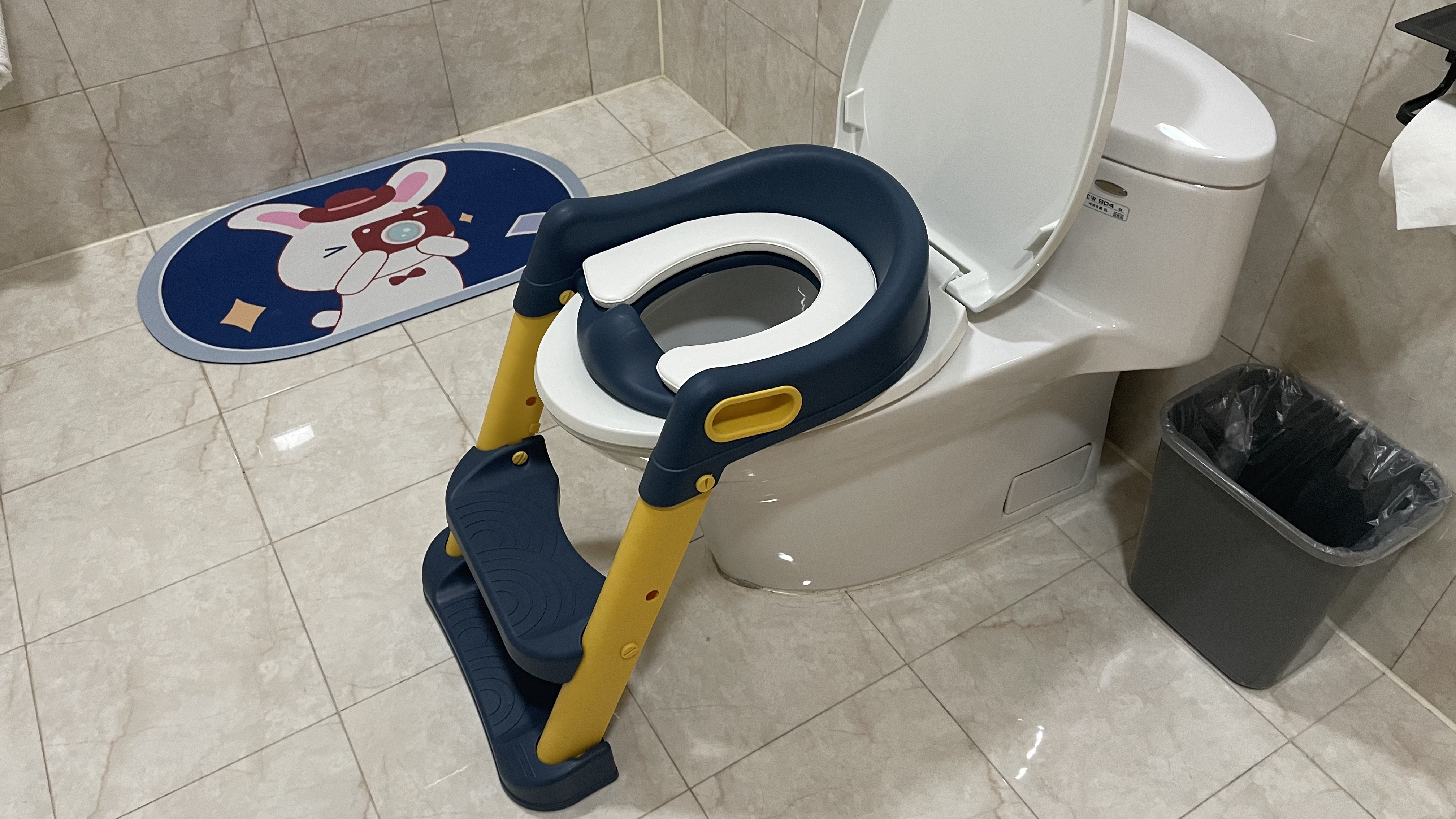 行政家庭亲子房