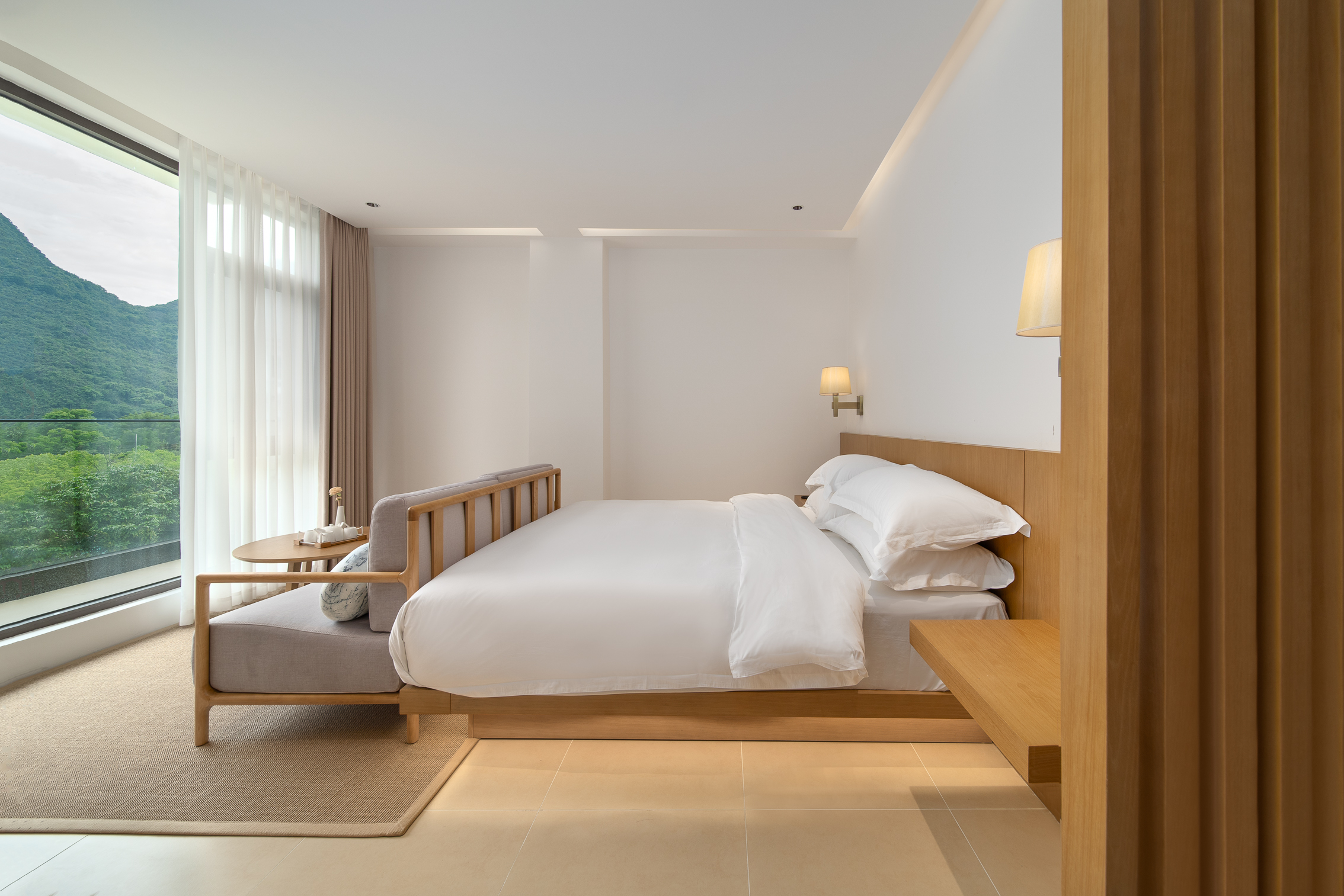 品茗欢享家庭套房（禅意观景茶桌+阳台休闲赏景+迷你冰箱+智能马桶）