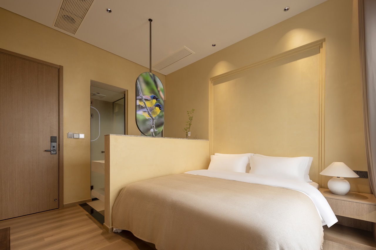 Mountain Rhythm Terrace Double Bed Room (Large Terrace + Tv Projection + Smart Toilet)