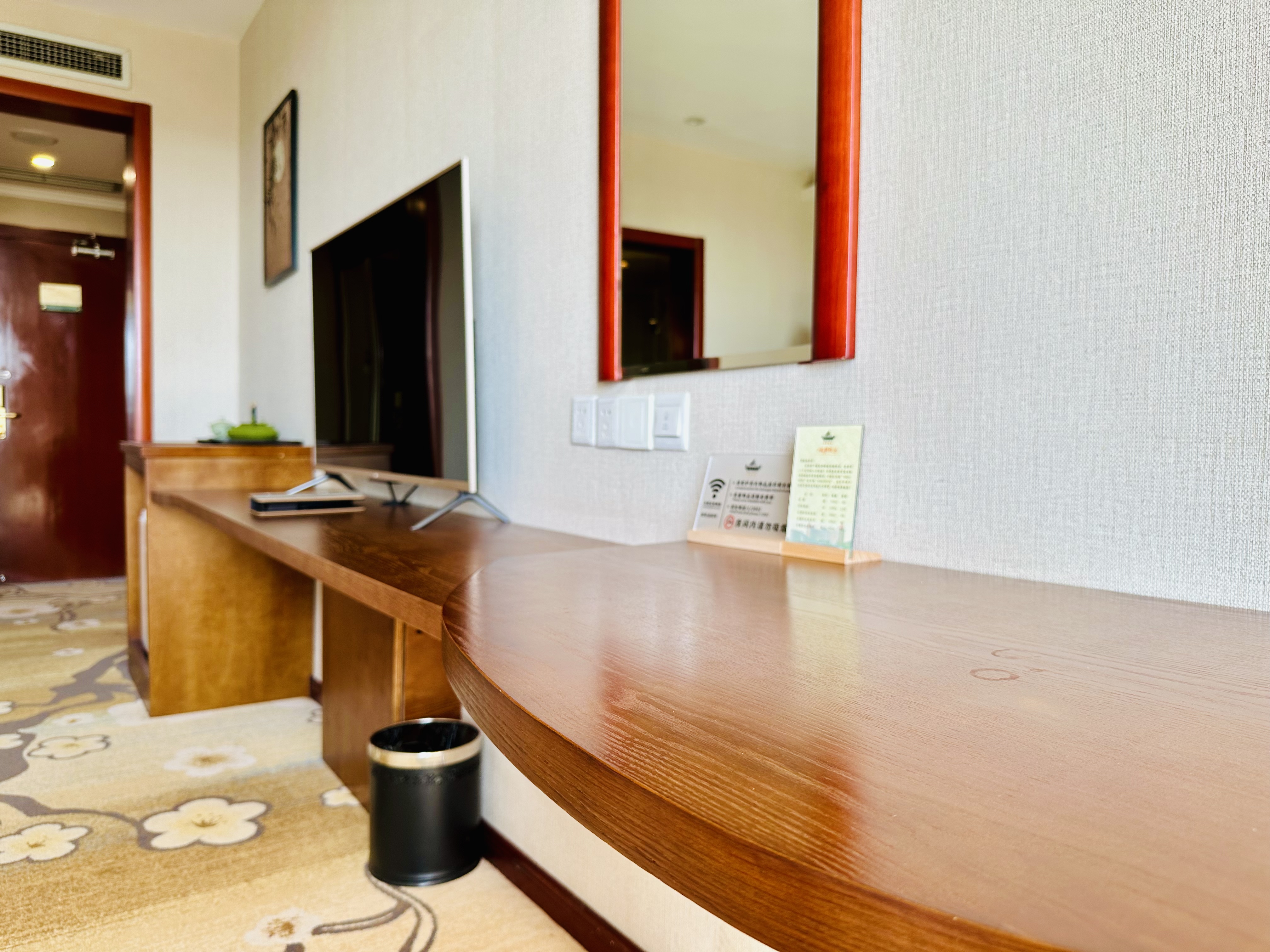 豪华标准影视房