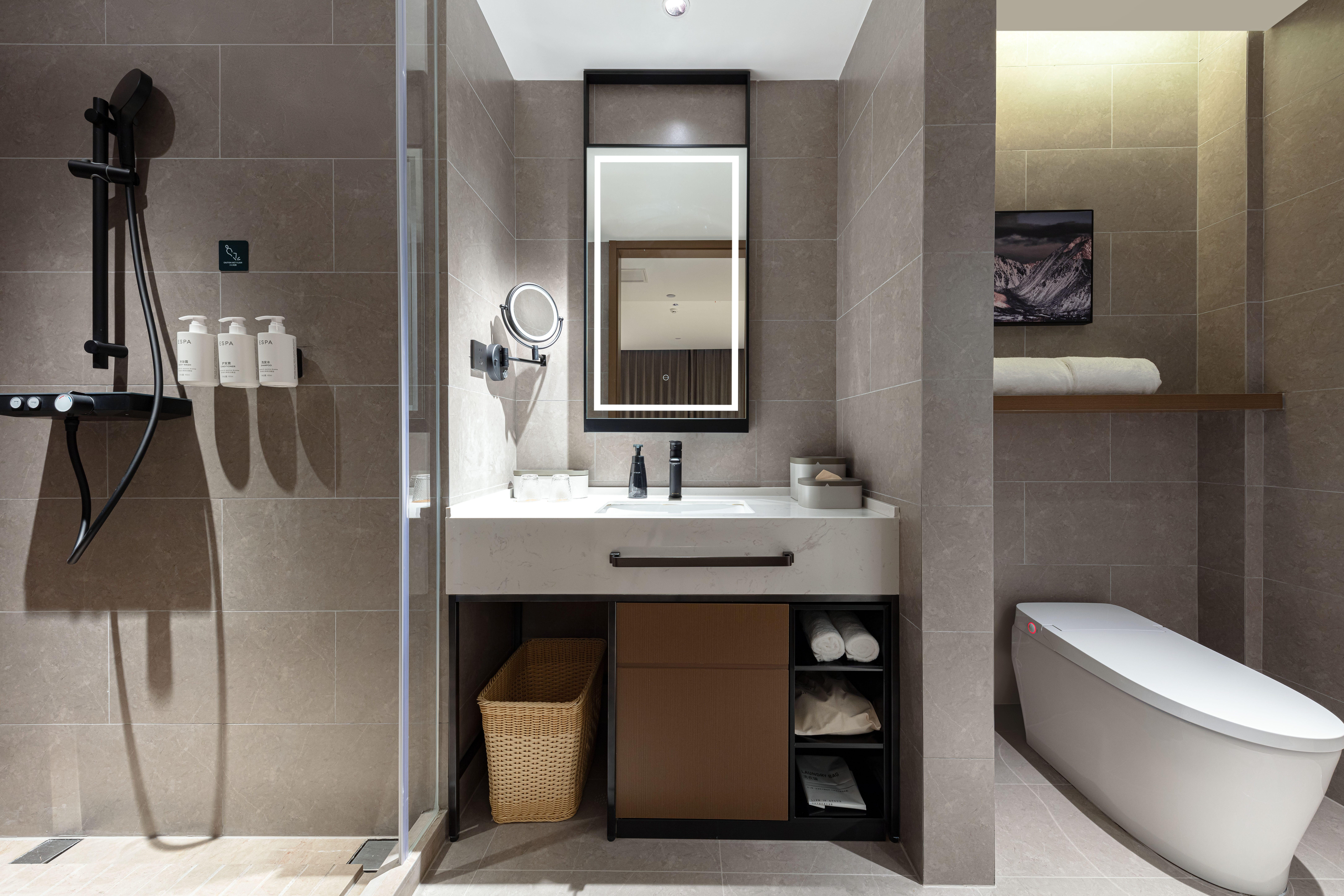 尊享套房（Mini小冰箱+投屏电视+深睡枕PRO）