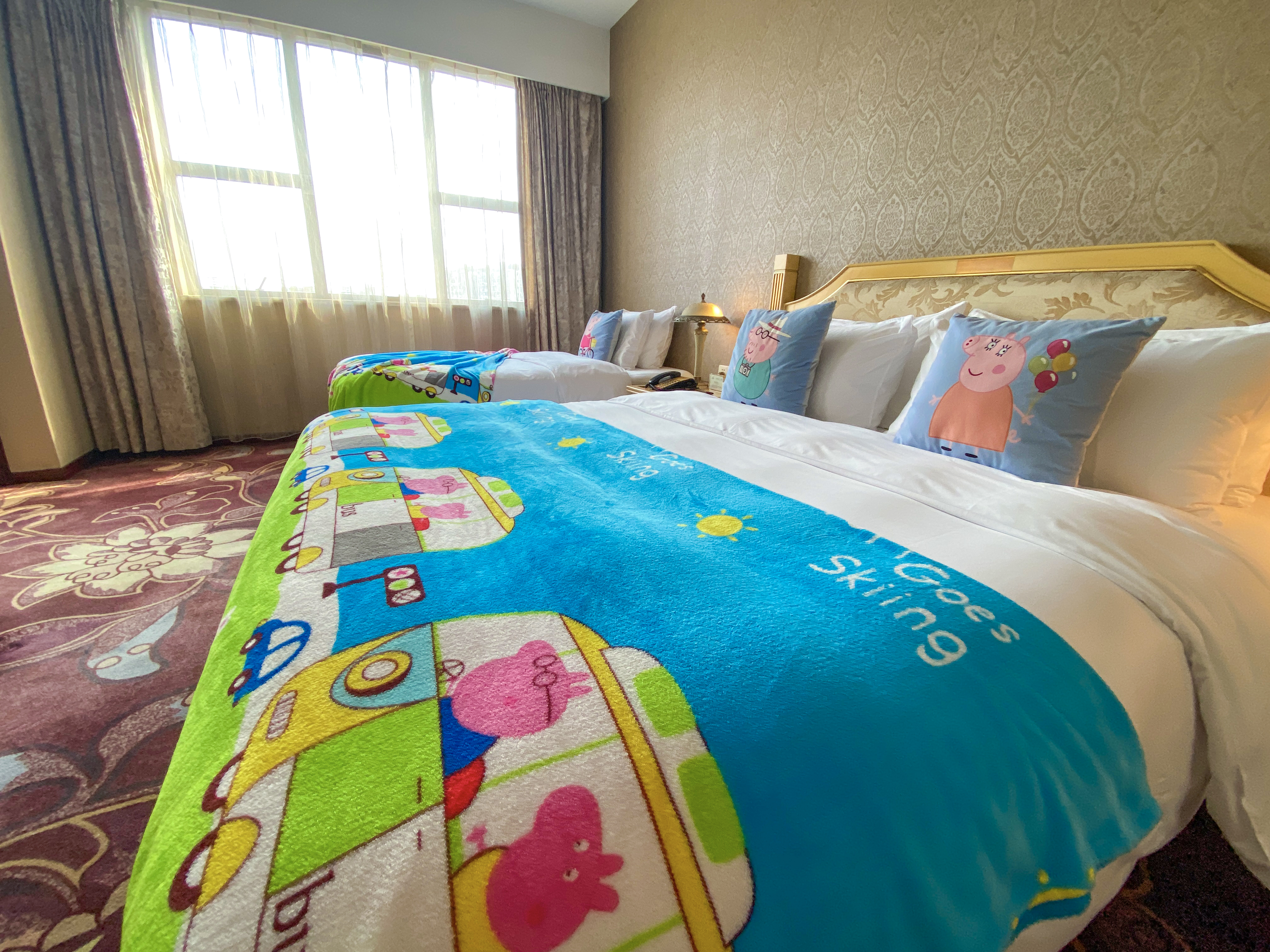 亲子套房（鹅绒床被+小冰箱+空气净化器）