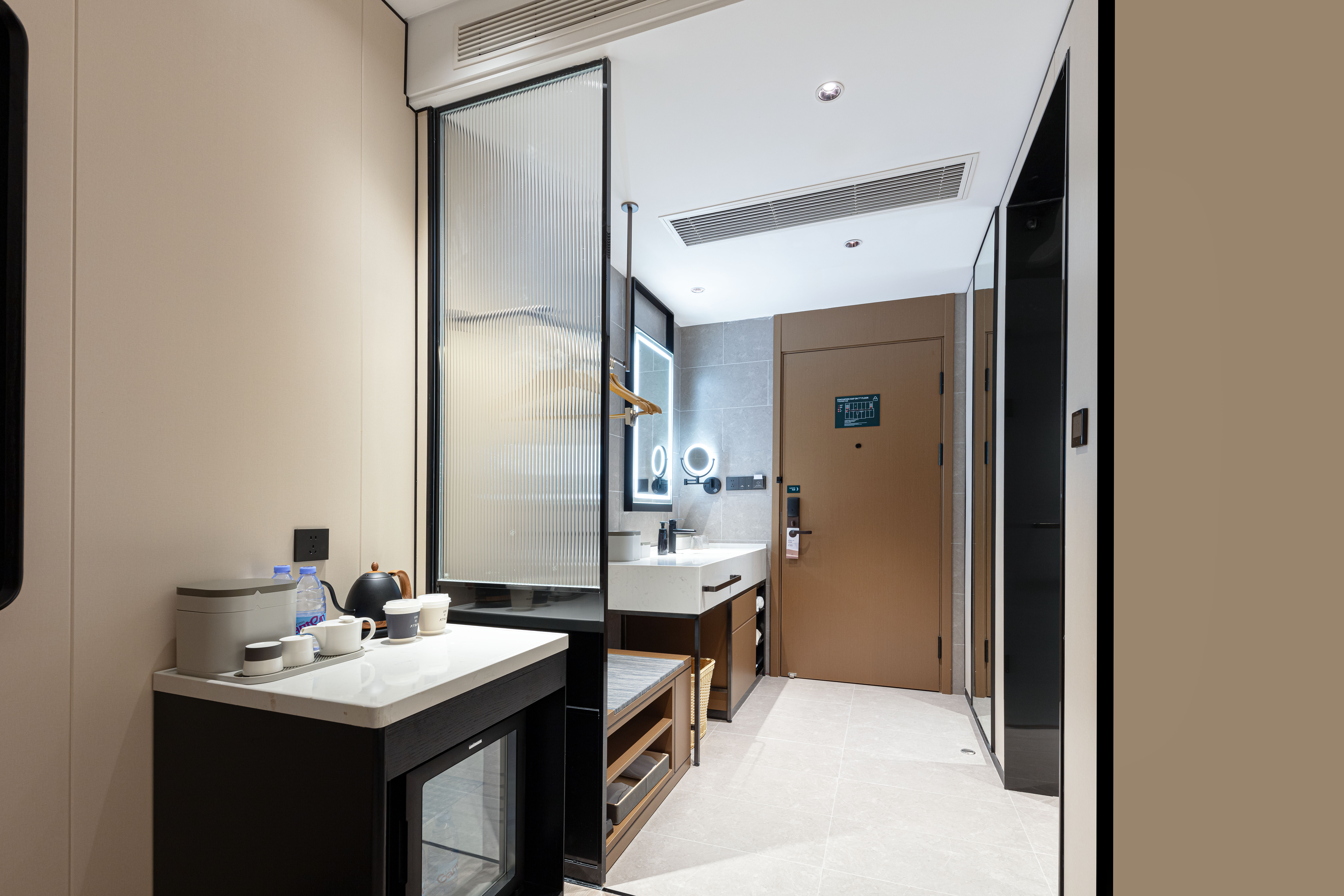 高级双床房（Mini小冰箱+投屏电视+深睡枕PRO）