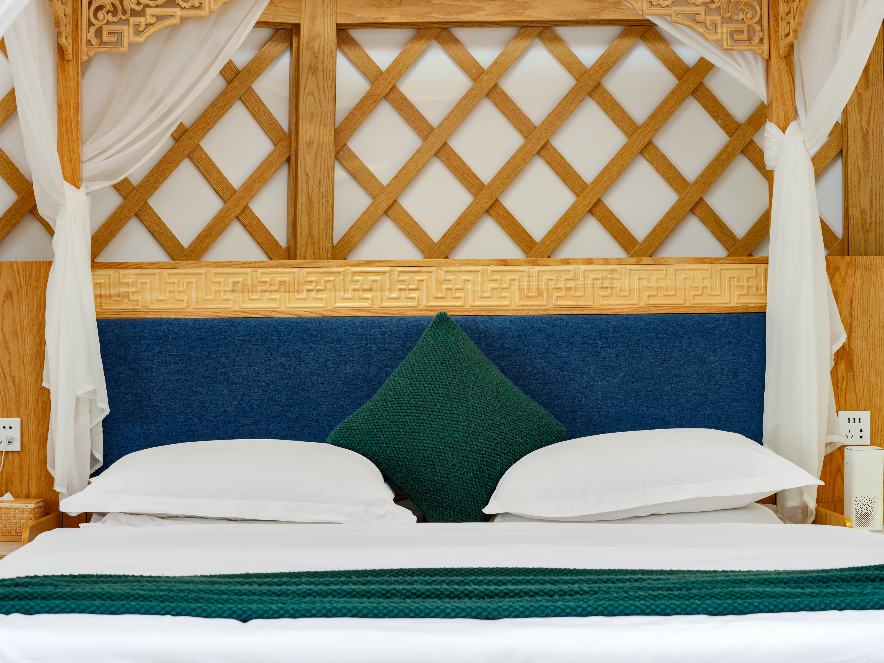 1-08 丨现代蒙元素大床房（空调-地暖）丨温馨私享豪华星空顶特色蒙古包丨