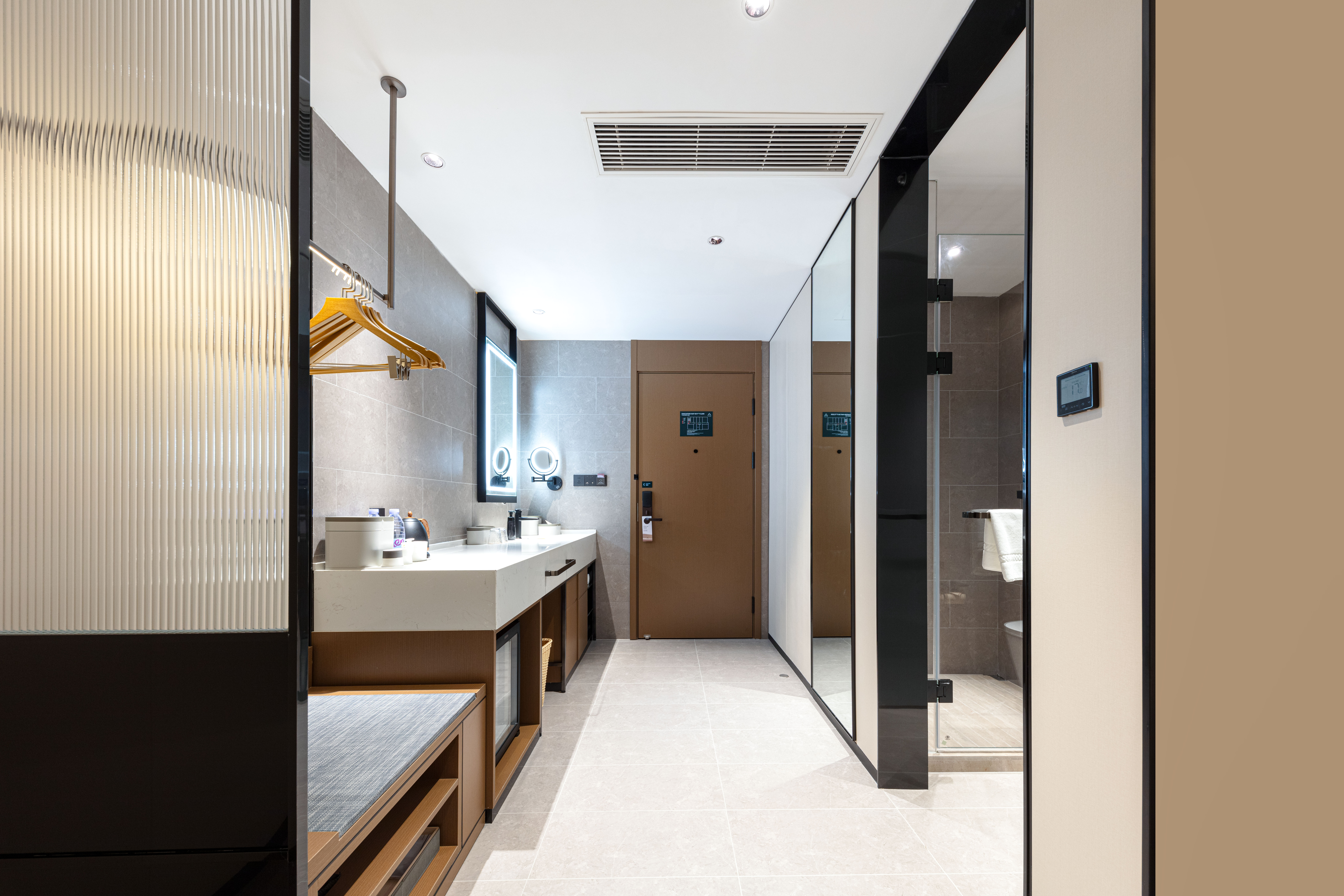 高级大床房（Mini小冰箱+投屏电视+深睡枕PRO）