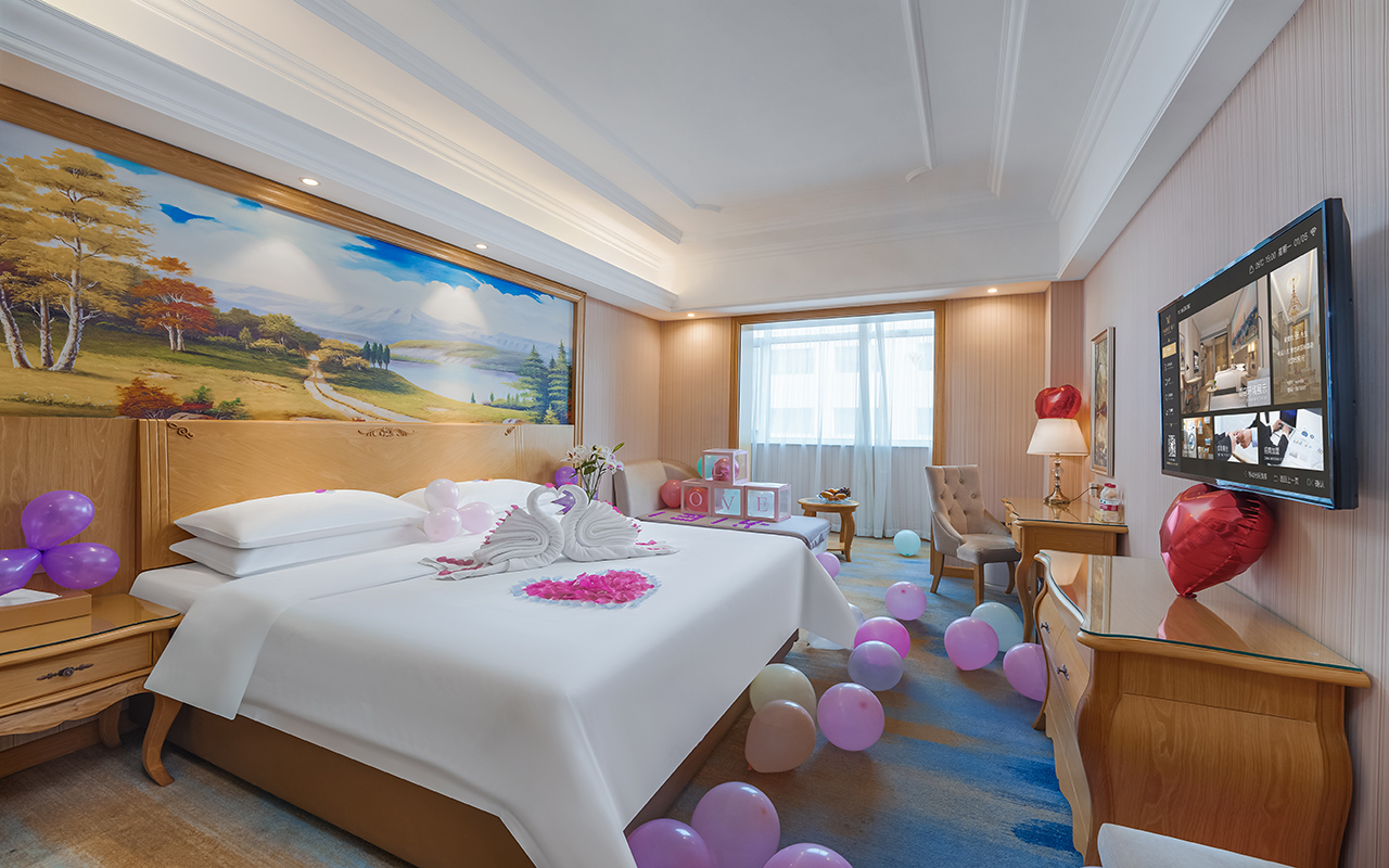 情侣主题房（康莱斯床垫+鹅绒枕）