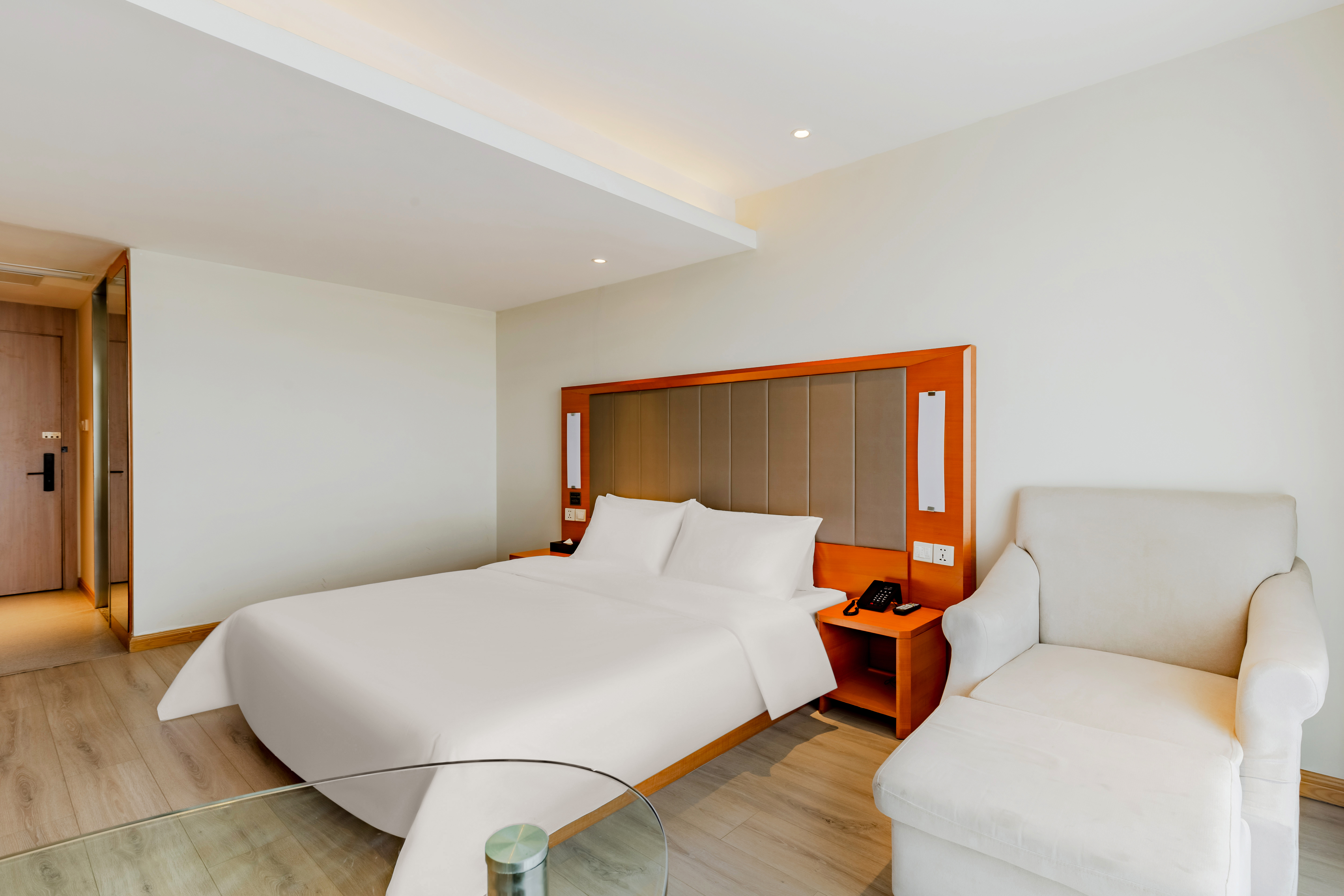 Lake-view Room (With terrace)