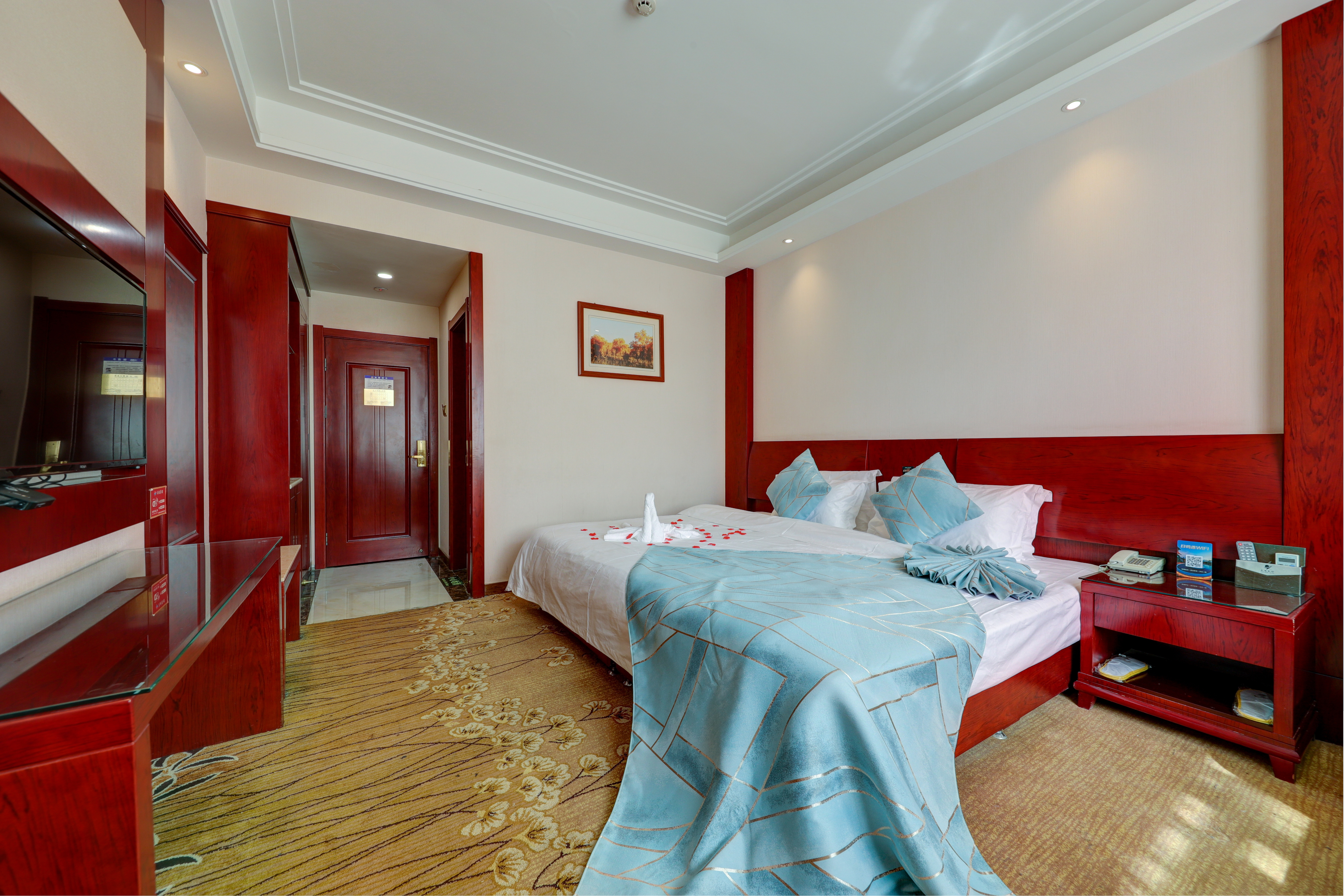 尊享浪漫大床房