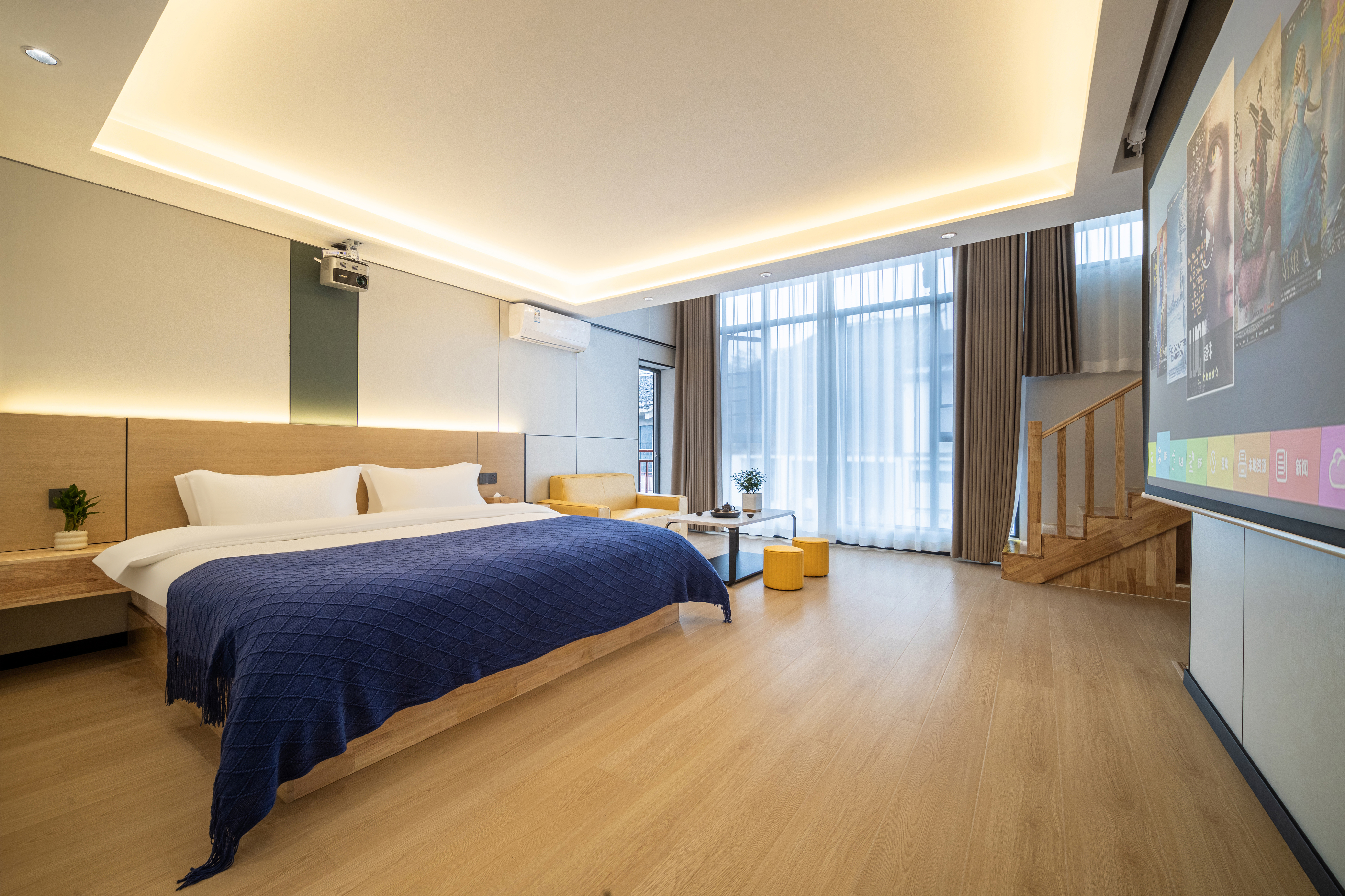 Cloud Elegance Duplex Family Room (Two-Bedroom Two-Bathroom + High-End Latex Mattress + Smart Toilet + 100-Inch Projector Av)