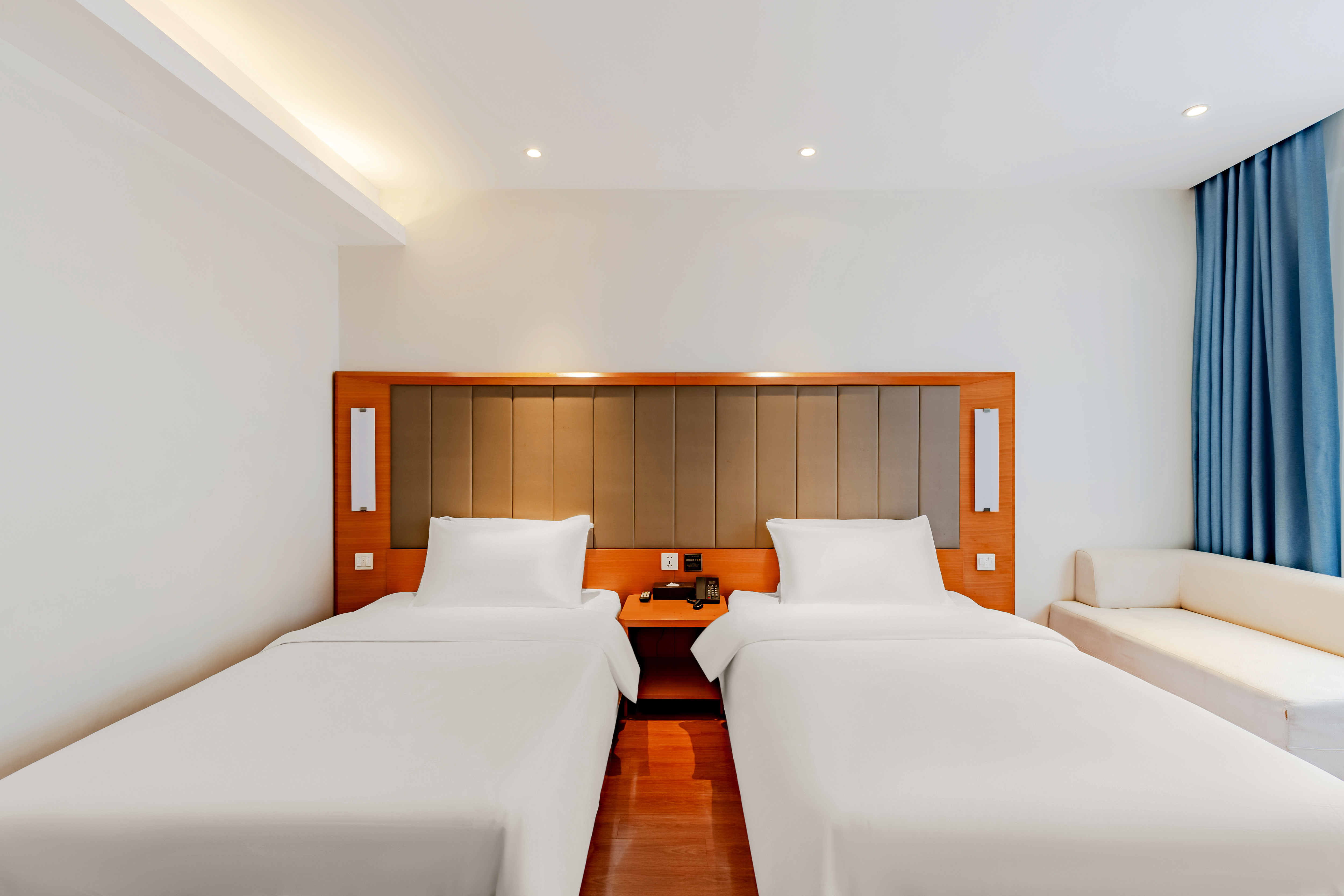 Business Room (2 beds)