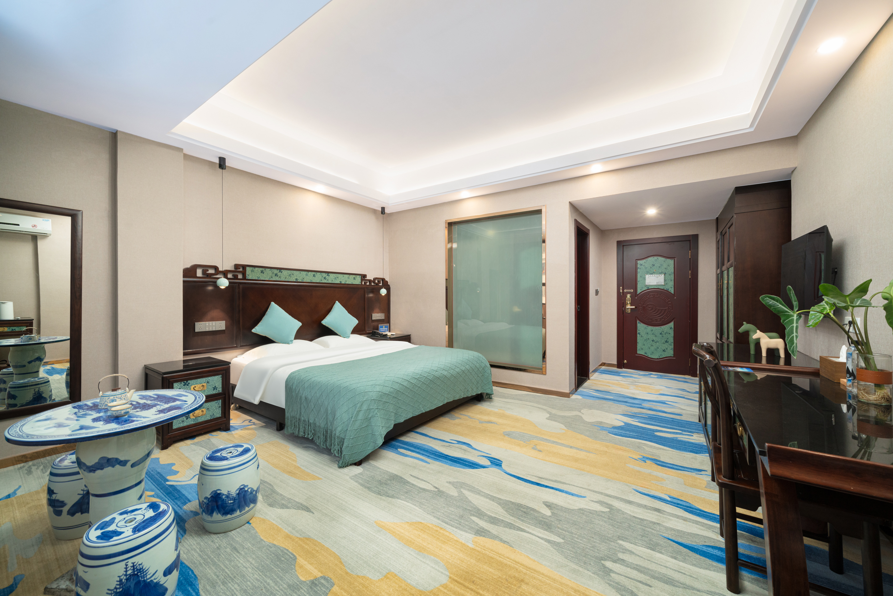 青花?悦享大床房