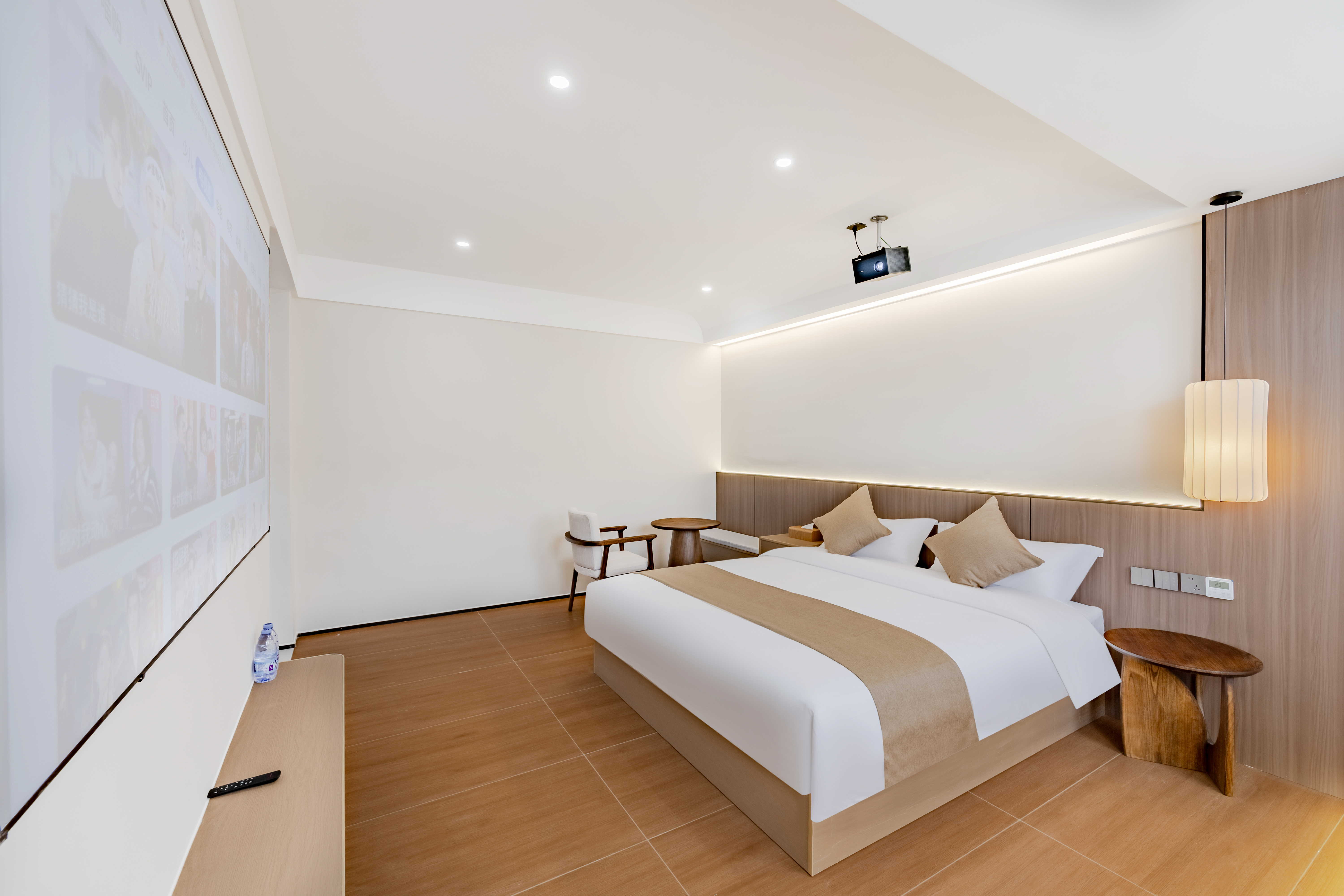 Featured Room (Special 