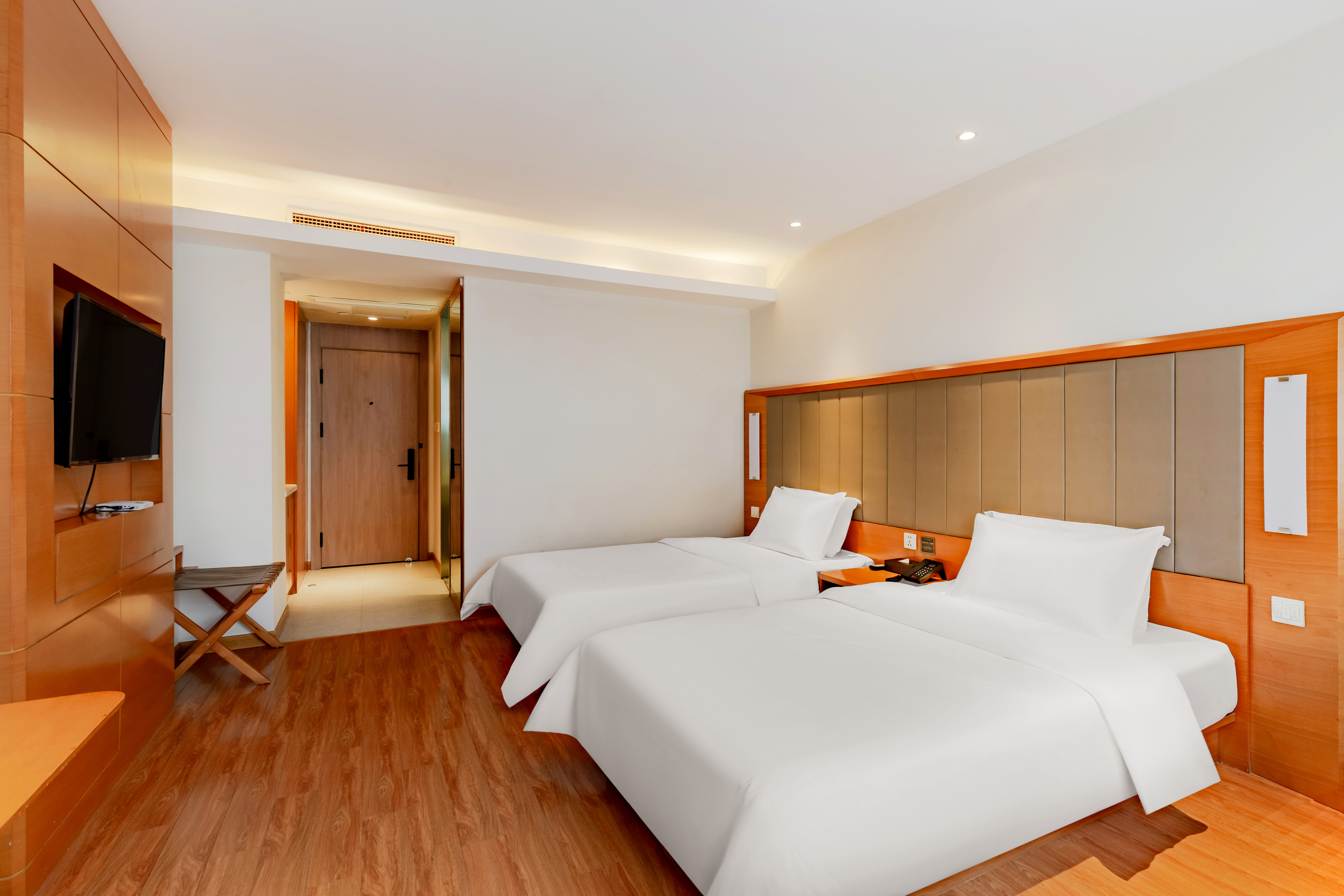 Business Room (2 beds)