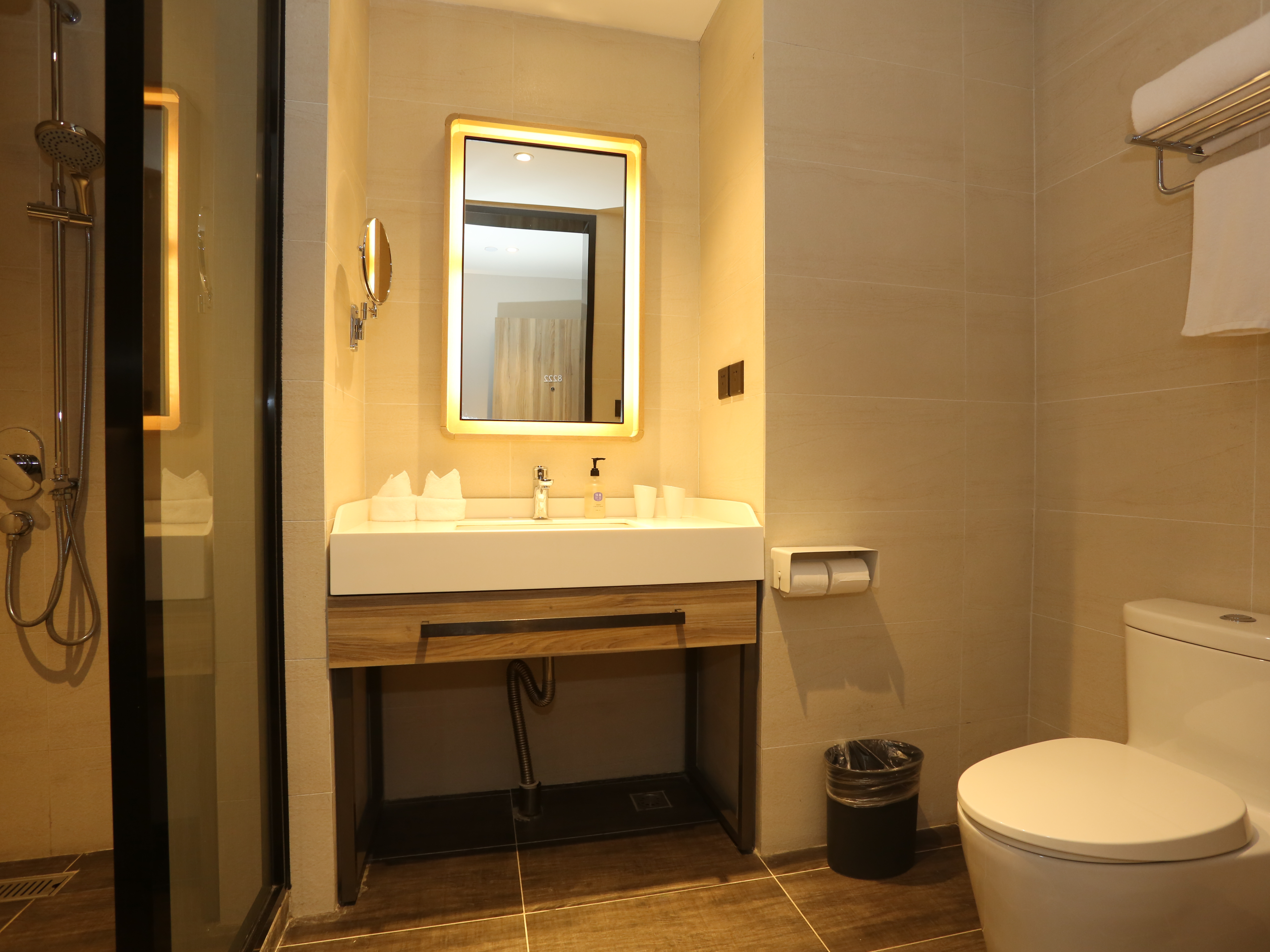 商务大床房（金可儿●云梦之床床垫）