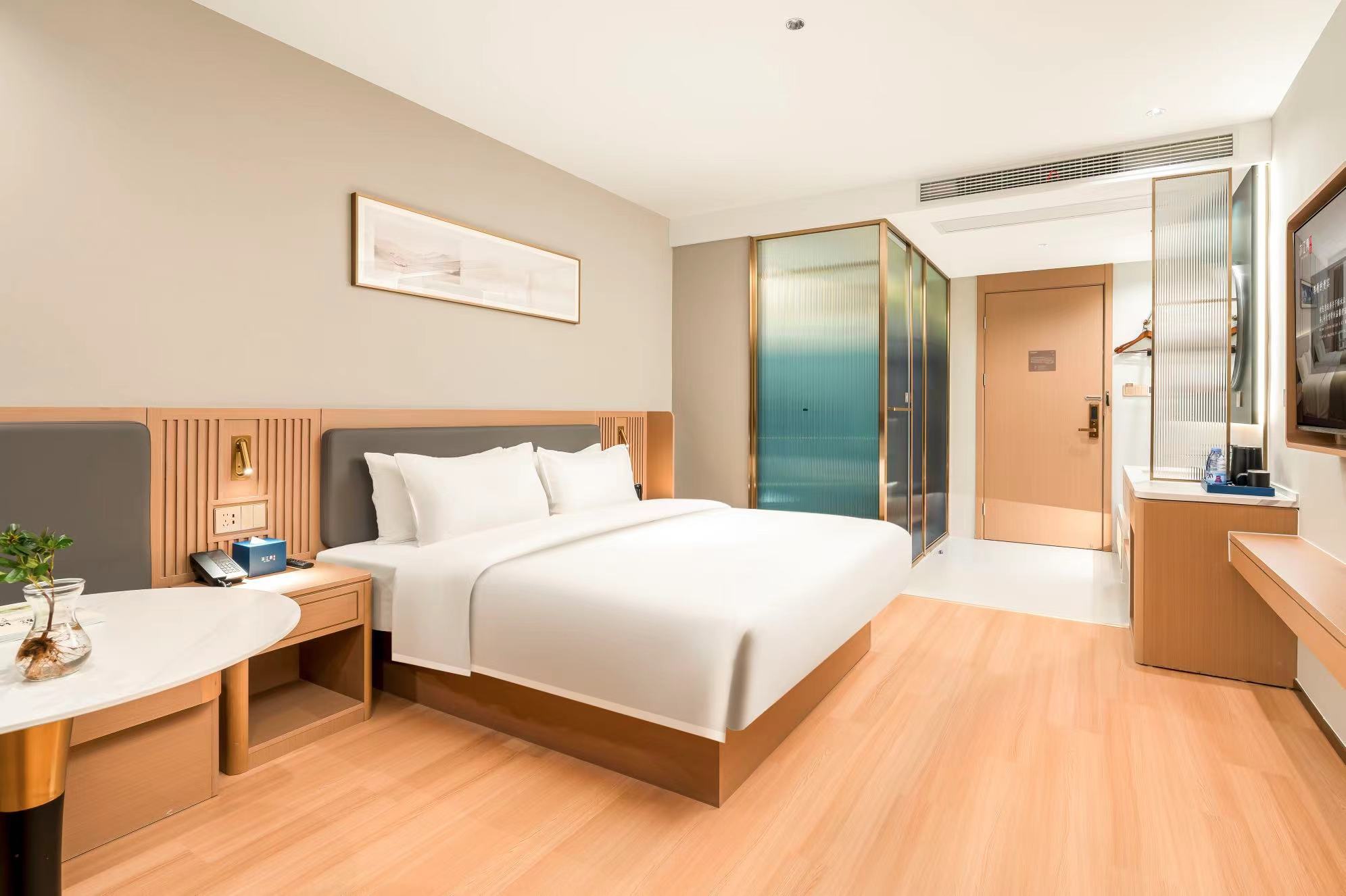 智能优品大床房（智能客控+0压床垫）