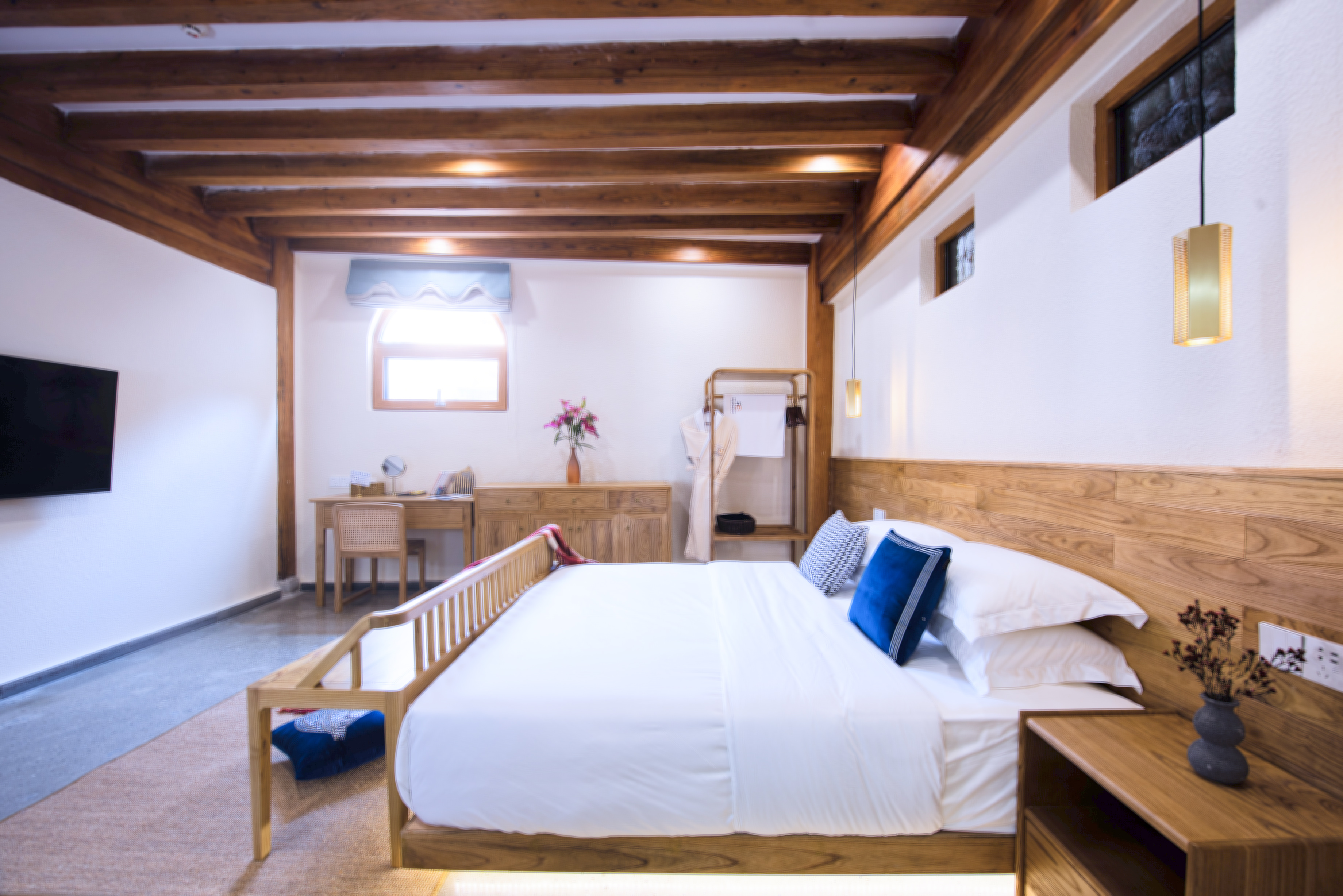 有堂·酣然入夢大床房「金可兒舒睡床墊·恆温花灑·原木楸木傢俱」