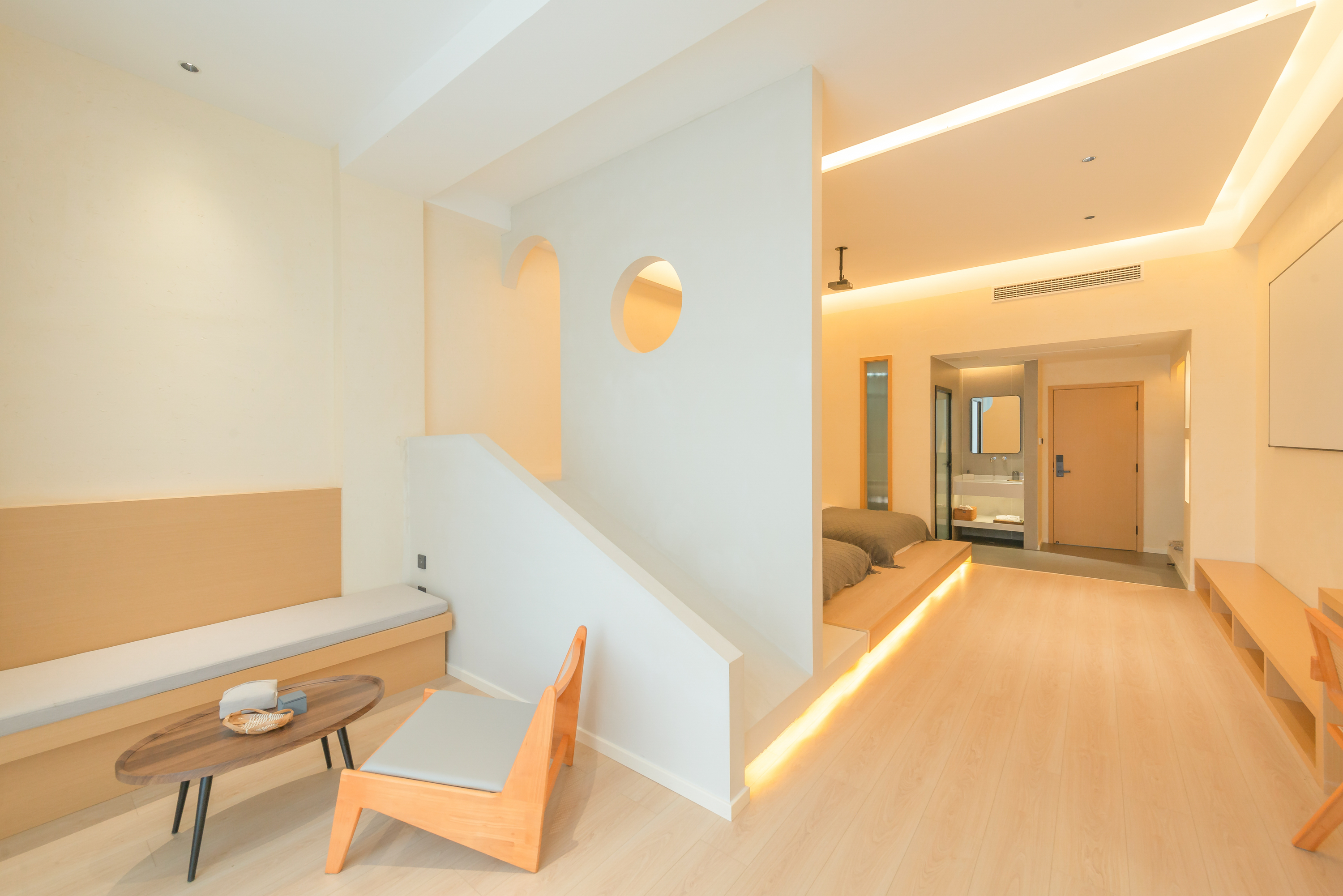 Bifengxia Lanshan Designer Homestay Muyang Cozy Cinema Family Room