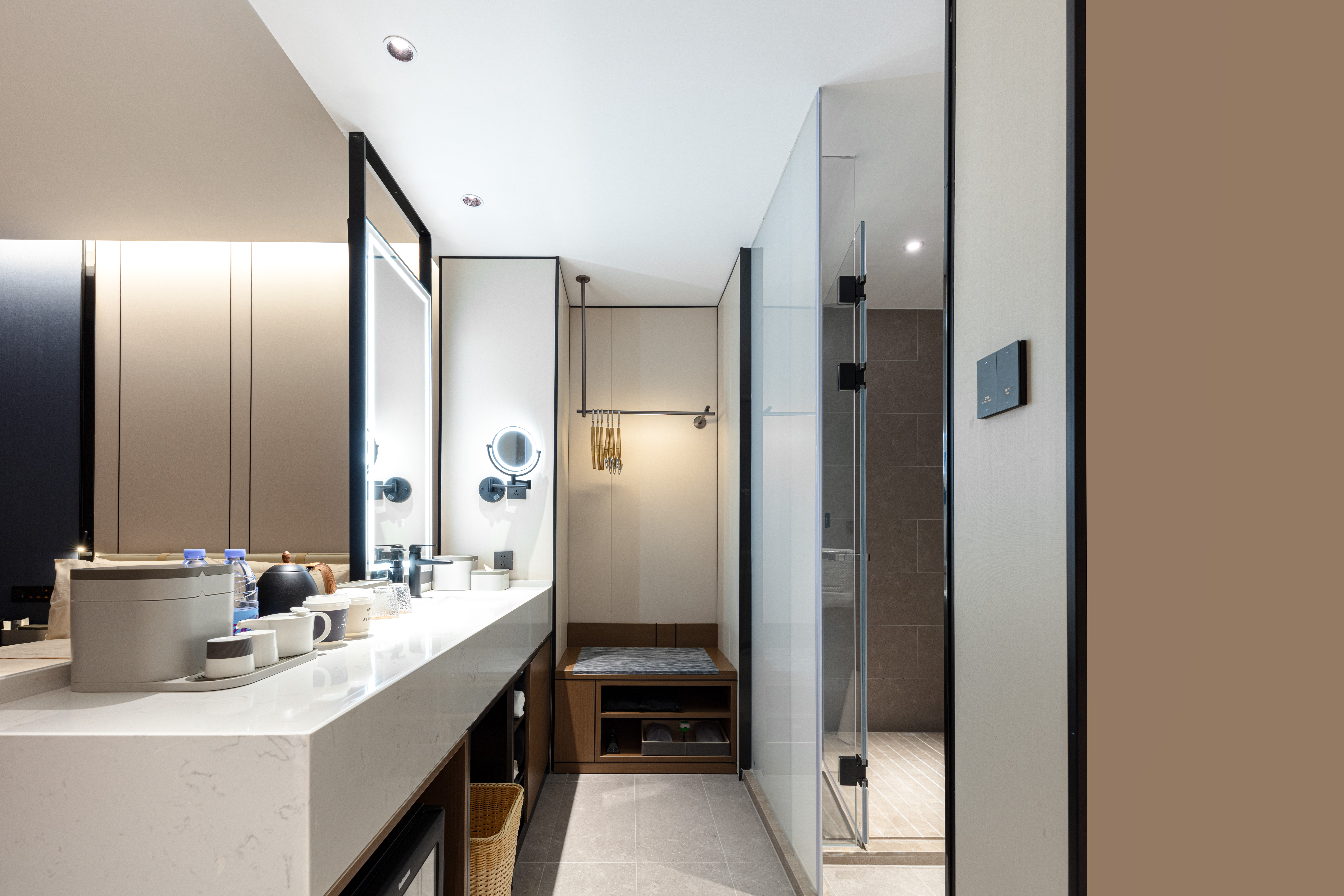 雅致大床房（Mini小冰箱+投屏电视+深睡枕PRO）